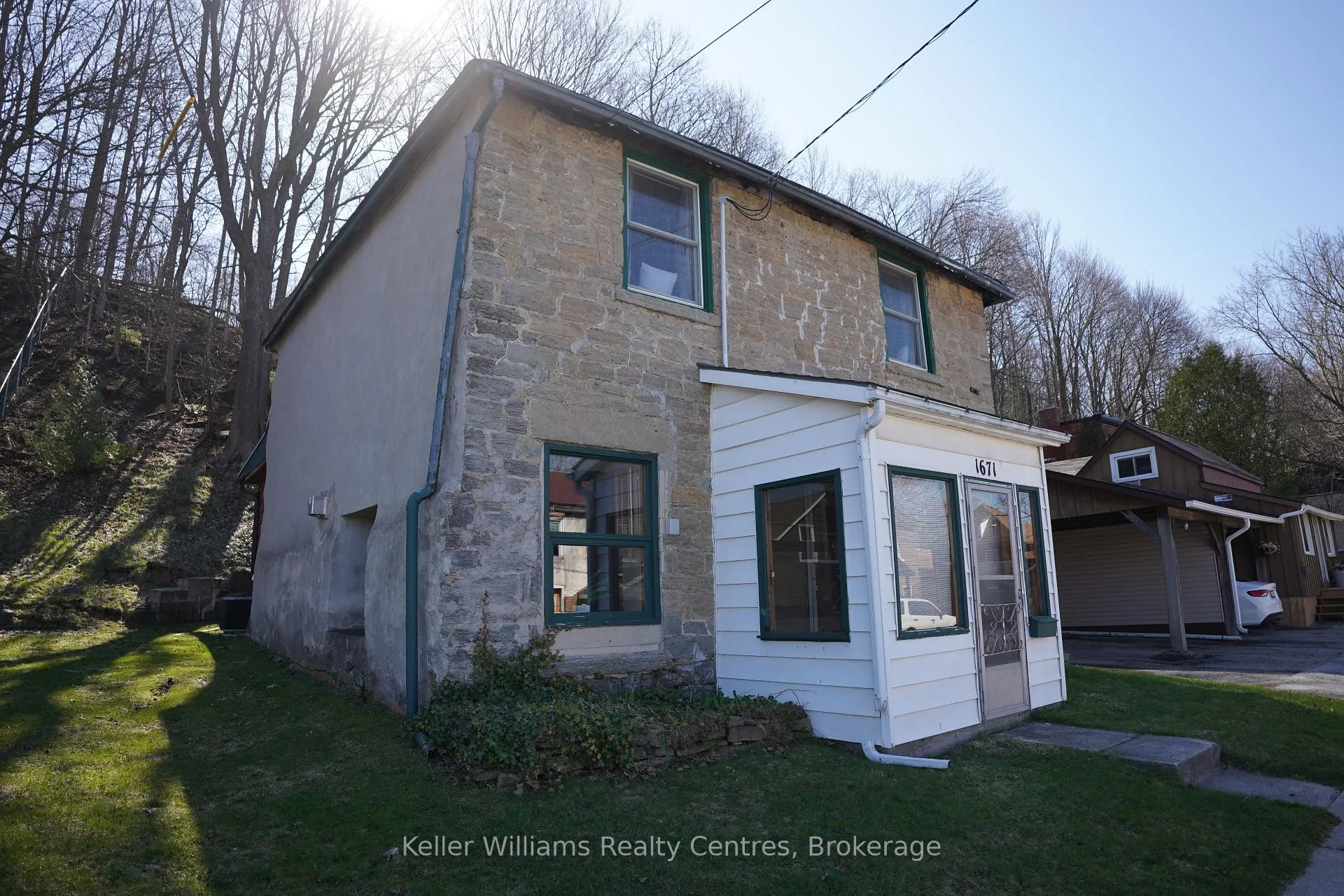 Photo 11 of 1671 4th Avenue E, Owen Sound — HOMEH