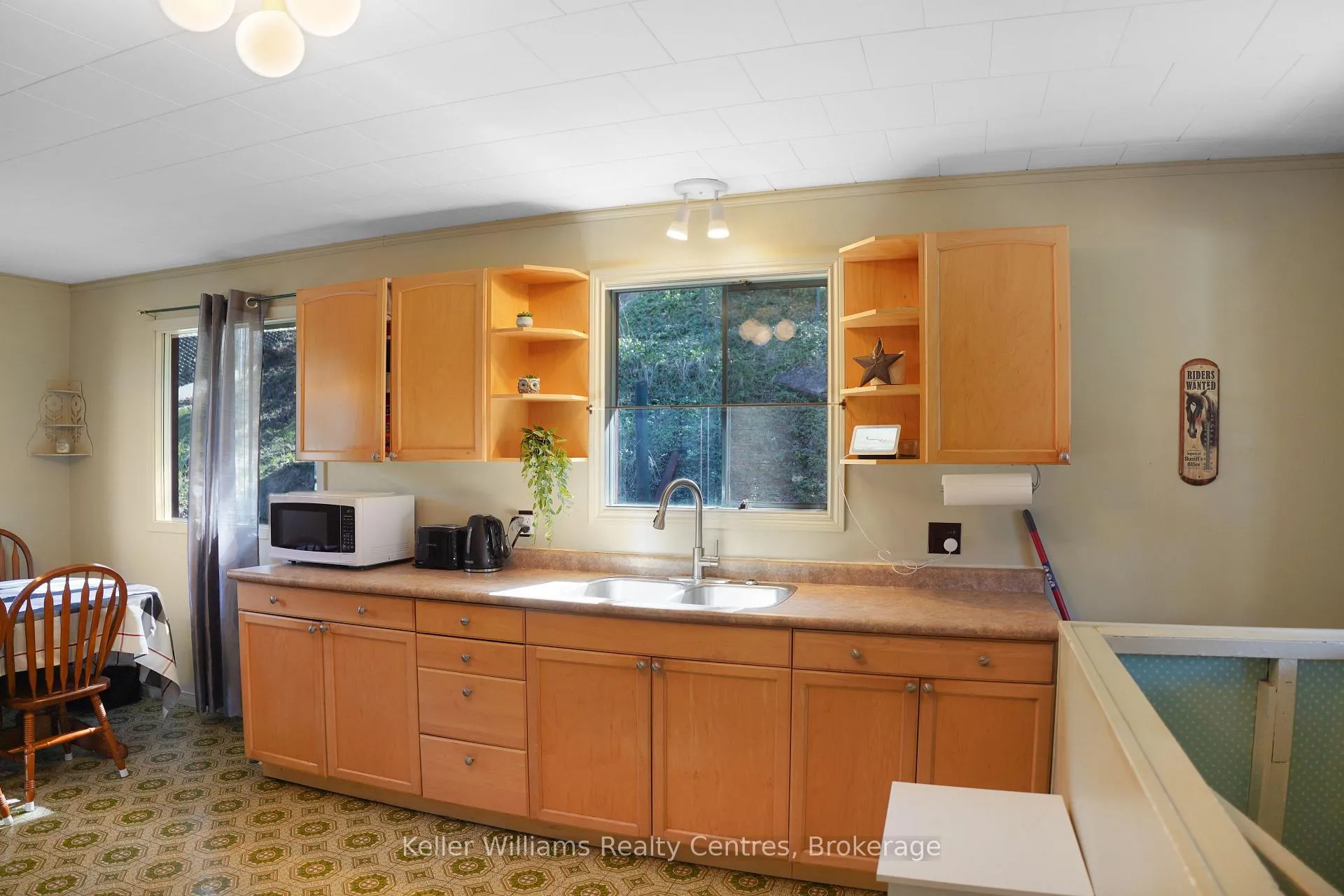 Photo 14 of 1671 4th Avenue E, Owen Sound — HOMEH