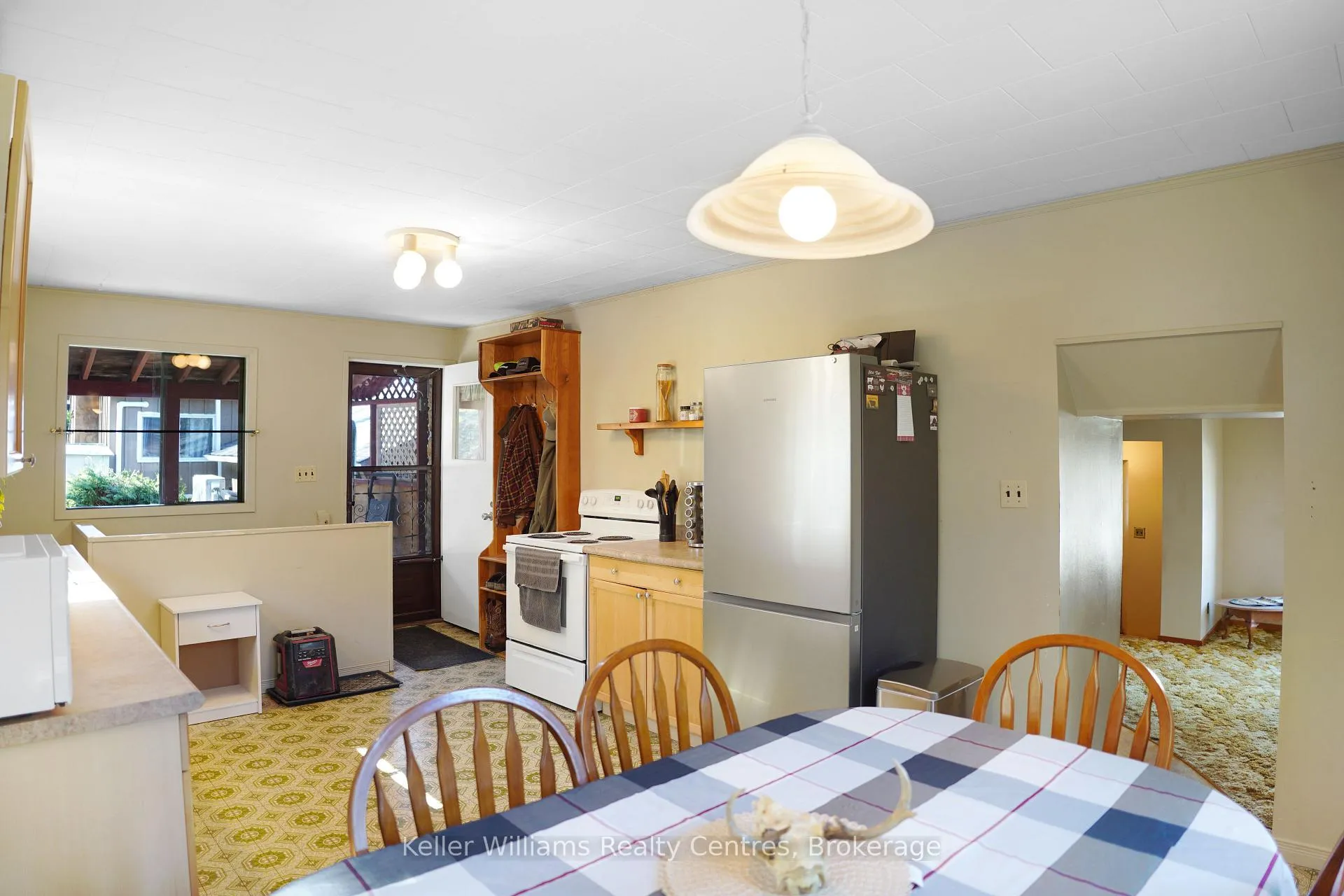 Photo 16 of 1671 4th Avenue E, Owen Sound — HOMEH