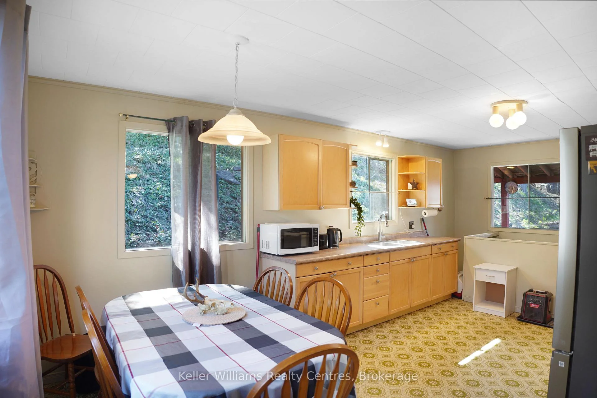 Photo 24 of 1671 4th Avenue E, Owen Sound — HOMEH