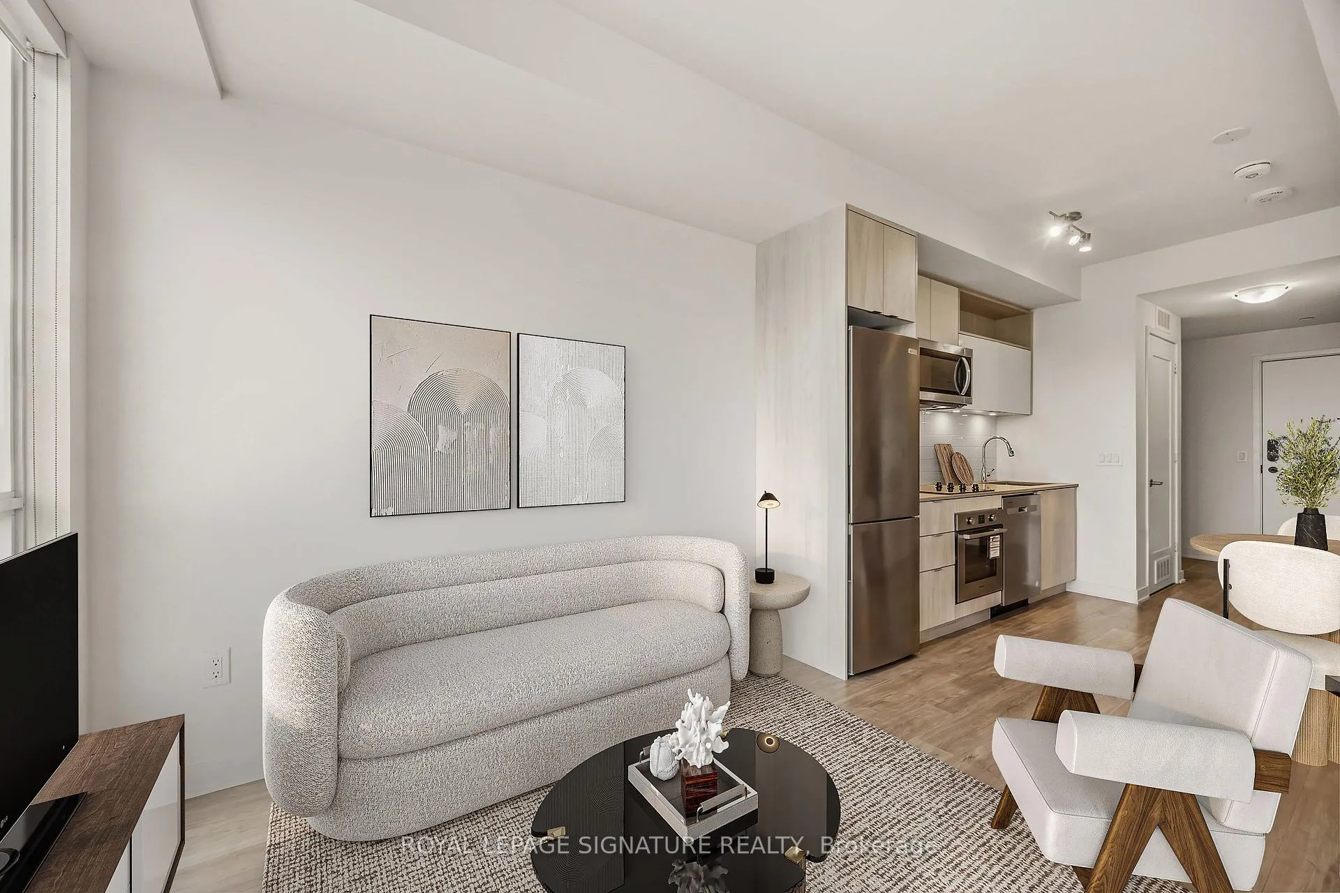 Photo 6 of Unit 913, 60 Princess Street, Toronto, Waterfront Communities — HOMEH