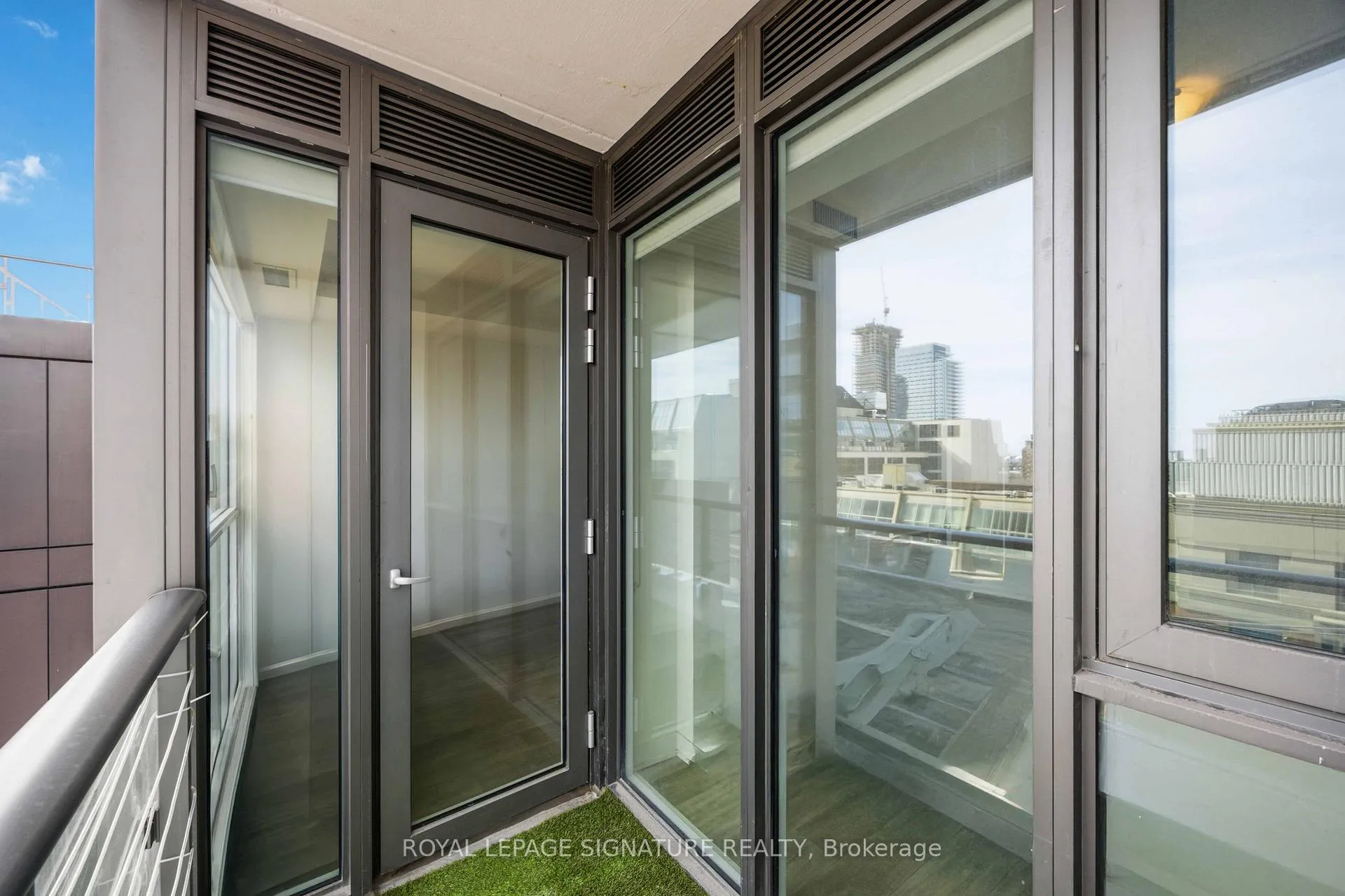Photo 15 of Unit 913, 60 Princess Street, Toronto, Waterfront Communities — HOMEH