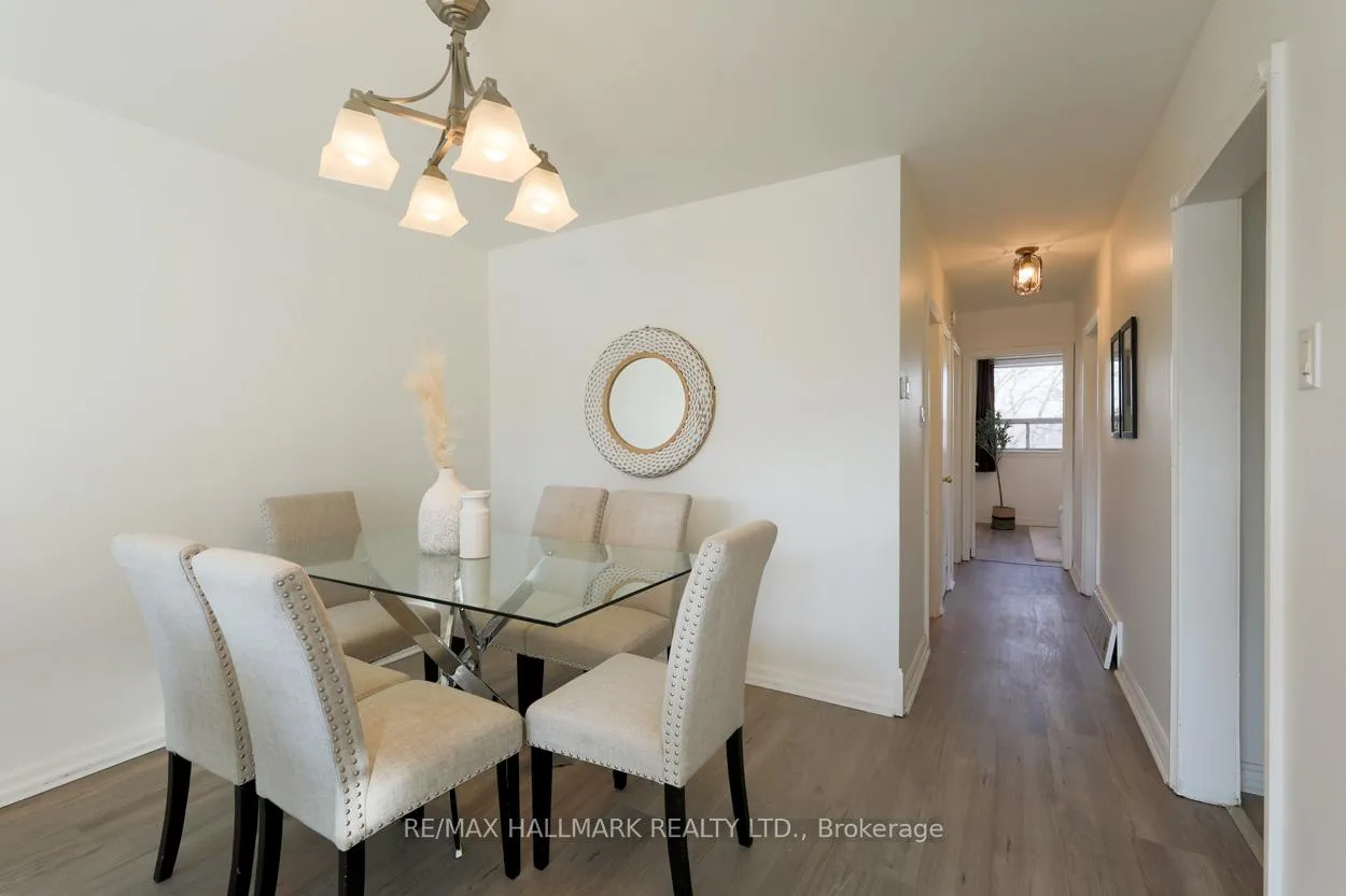 Photo 8 of 152 Santamonica Boulevard, Scarborough, Clairlea-Birchmount — HOMEH