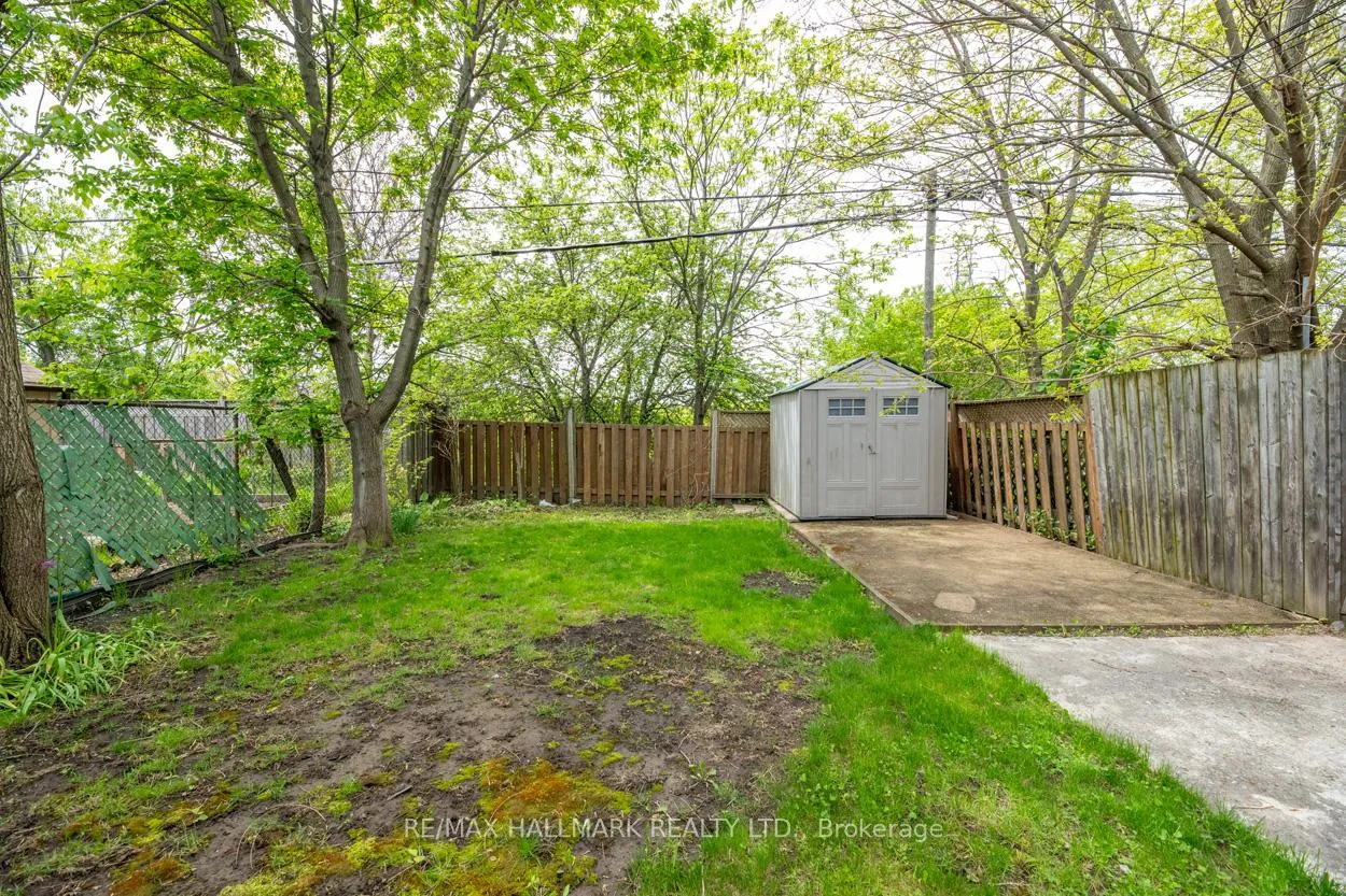 Photo 21 of 152 Santamonica Boulevard, Scarborough, Clairlea-Birchmount — HOMEH