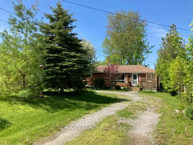 Photo 2 of 848 Crescent Beach Road NW, Georgina, Historic Lakeshore Communities — HOMEH