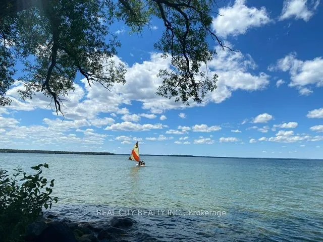 Photo 23 of 848 Crescent Beach Road NW, Georgina, Historic Lakeshore Communities — HOMEH