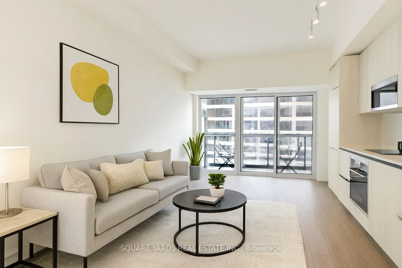 Photo 1 of Unit 818, 120 Broadway Avenue, Toronto, Mount Pleasant West — HOMEH