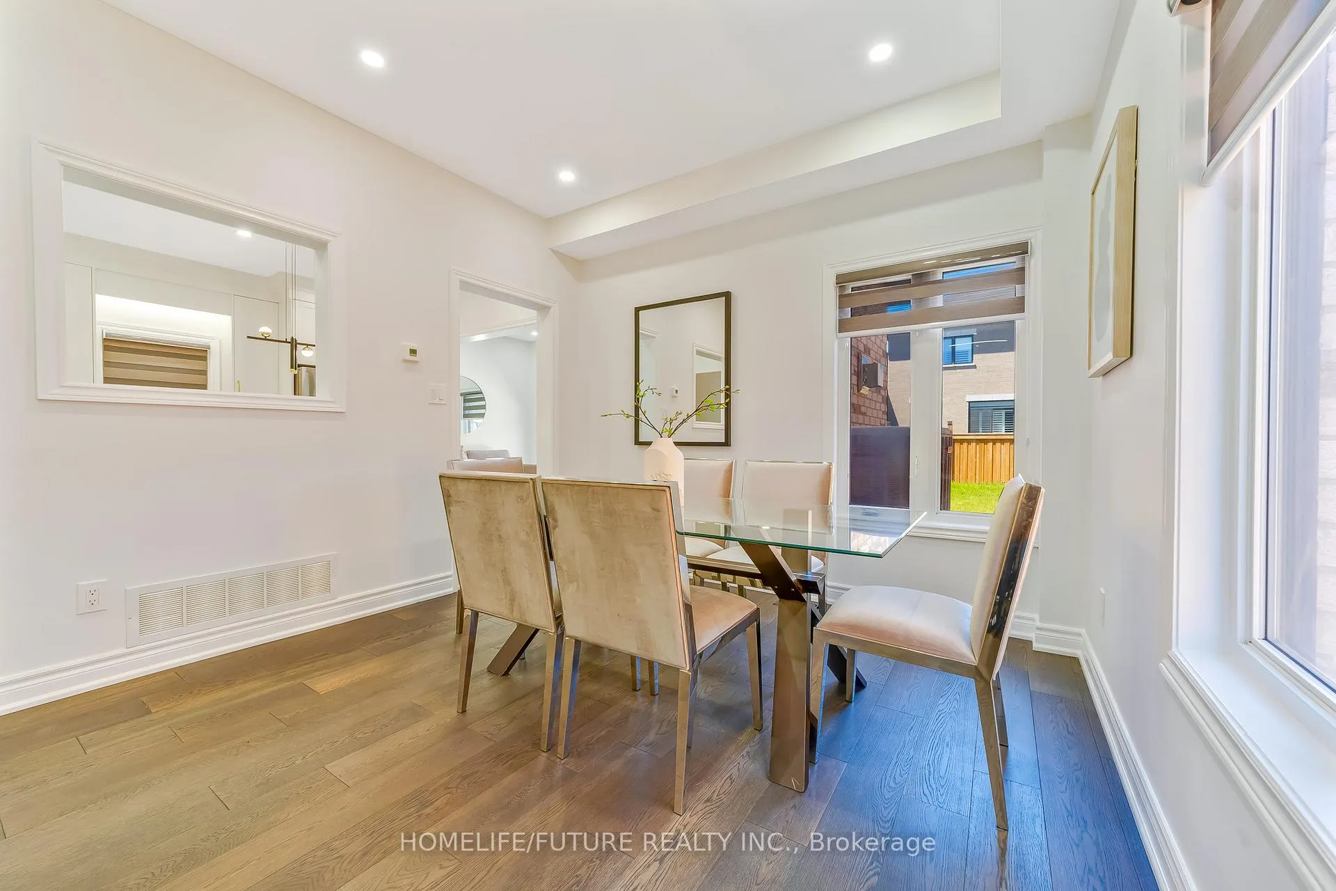Photo 10 of 556 Highglen Avenue, Markham, Middlefield — HOMEH