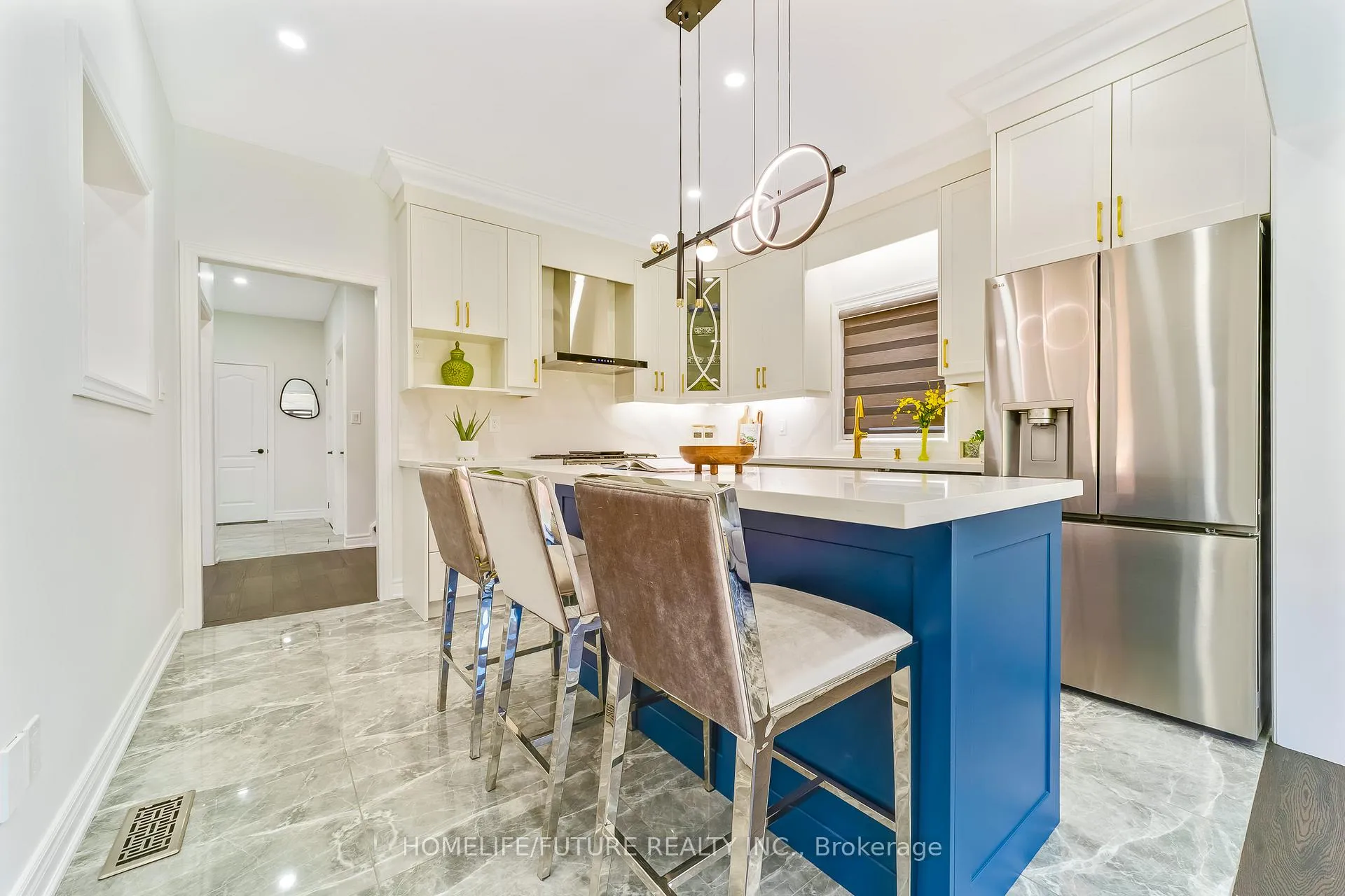 Photo 13 of 556 Highglen Avenue, Markham, Middlefield — HOMEH