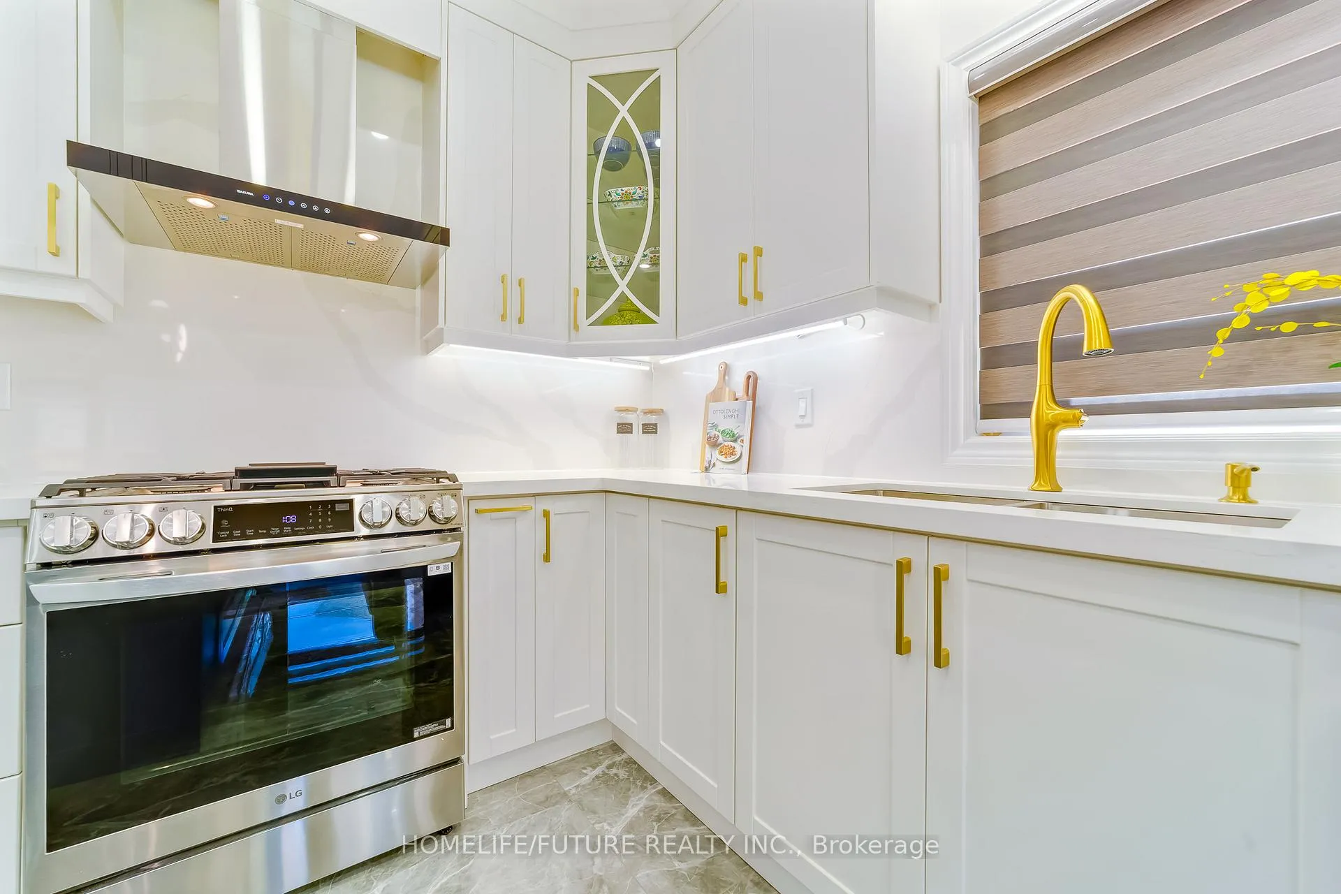 Photo 15 of 556 Highglen Avenue, Markham, Middlefield — HOMEH