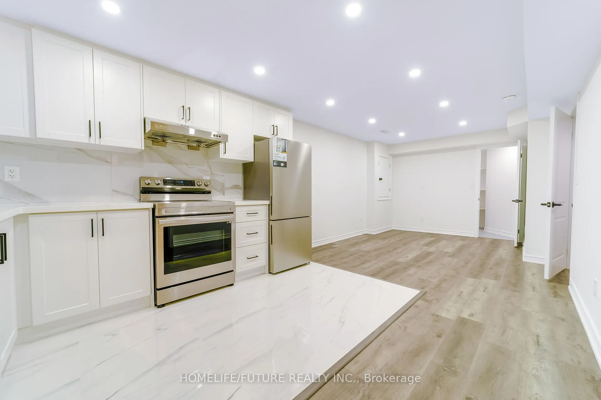 Photo 39 of 556 Highglen Avenue, Markham, Middlefield — HOMEH
