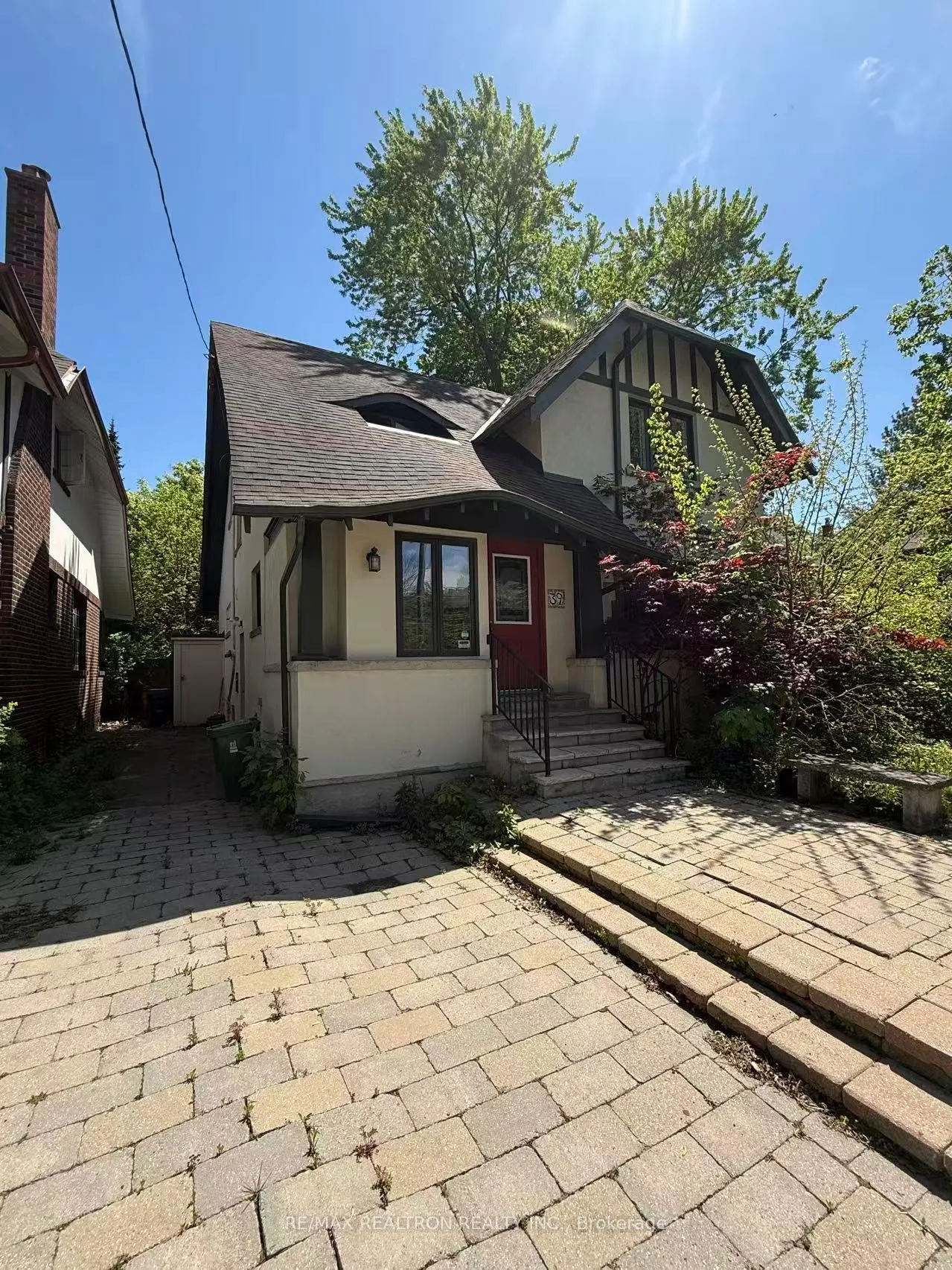Front of 39 Austin Terrace