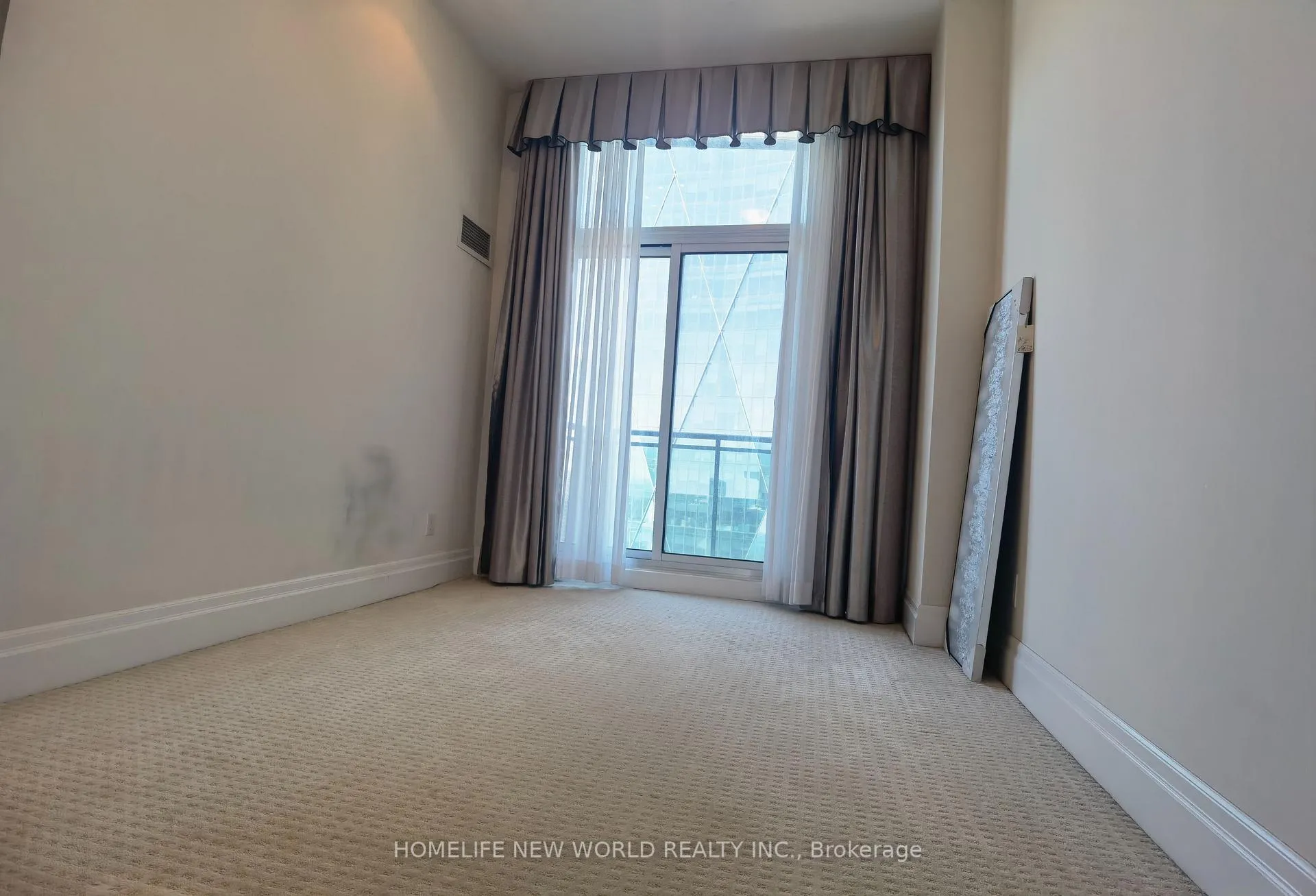 Photo 7 of Unit 5303, 16 Harbour Street, Toronto, Waterfront Communities — HOMEH