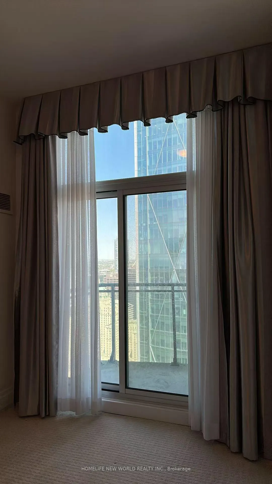 Photo 9 of Unit 5303, 16 Harbour Street, Toronto, Waterfront Communities — HOMEH