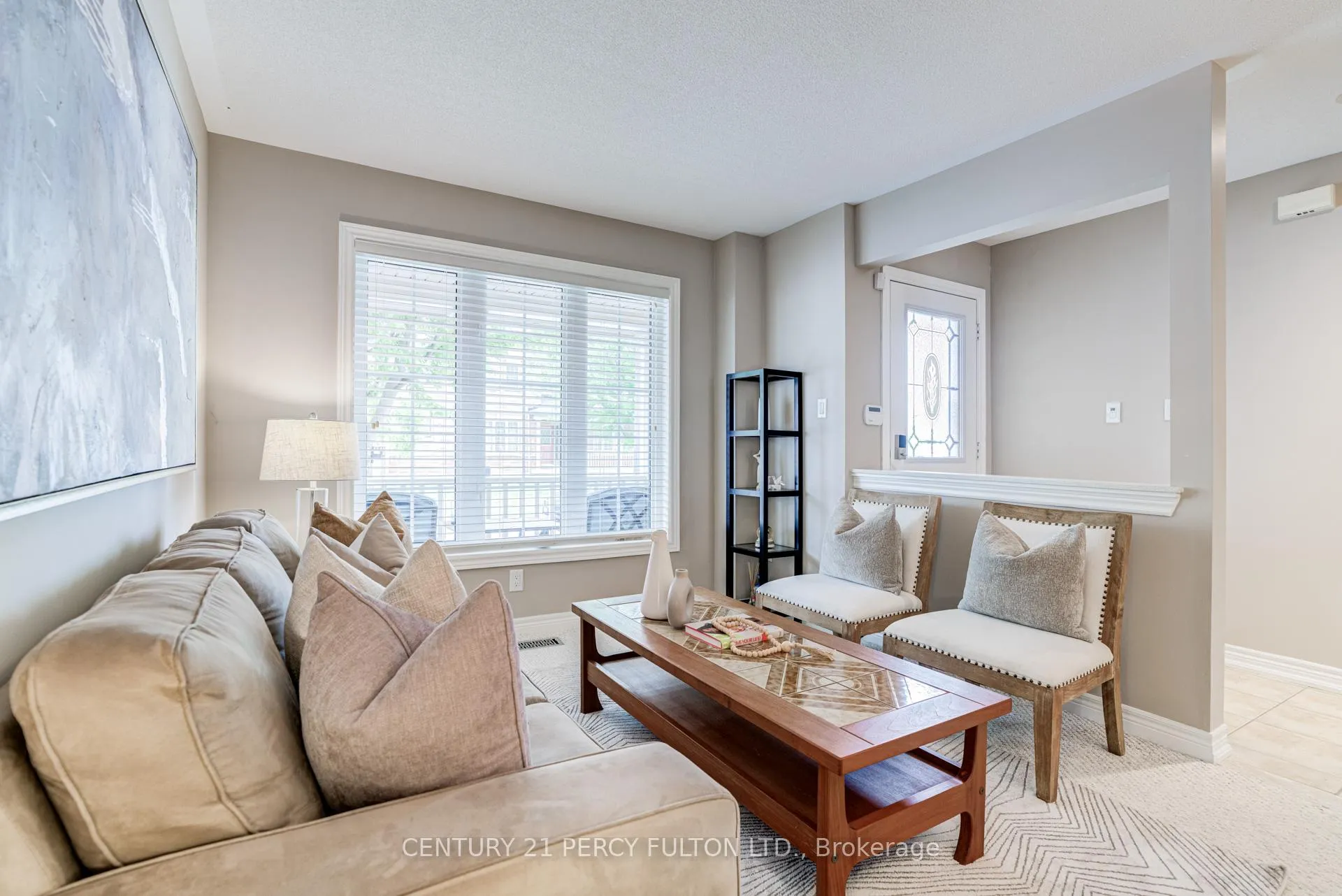 Photo 4 of 4 Taverner Crescent, Ajax, Northwest Ajax — HOMEH