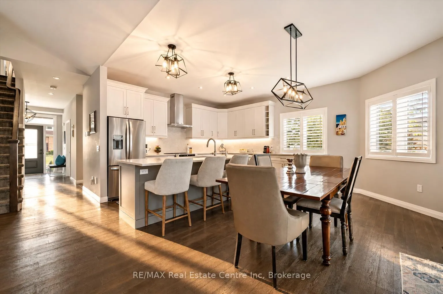 Photo 4 of 10 Craighead Drive, Centre Wellington, Fergus — HOMEH