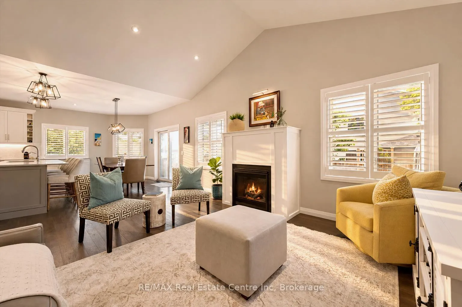 Photo 10 of 10 Craighead Drive, Centre Wellington, Fergus — HOMEH
