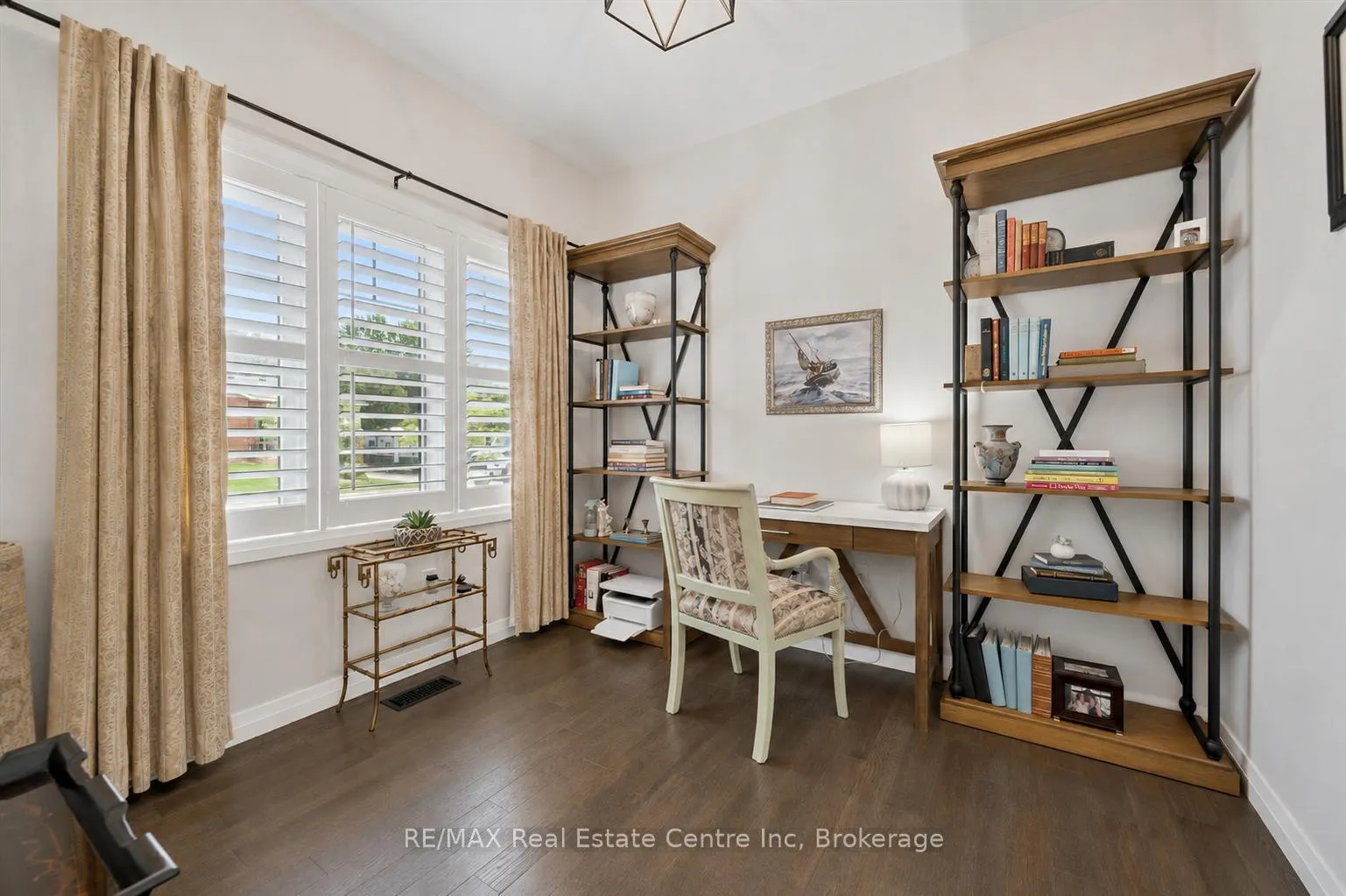 Photo 14 of 10 Craighead Drive, Centre Wellington, Fergus — HOMEH