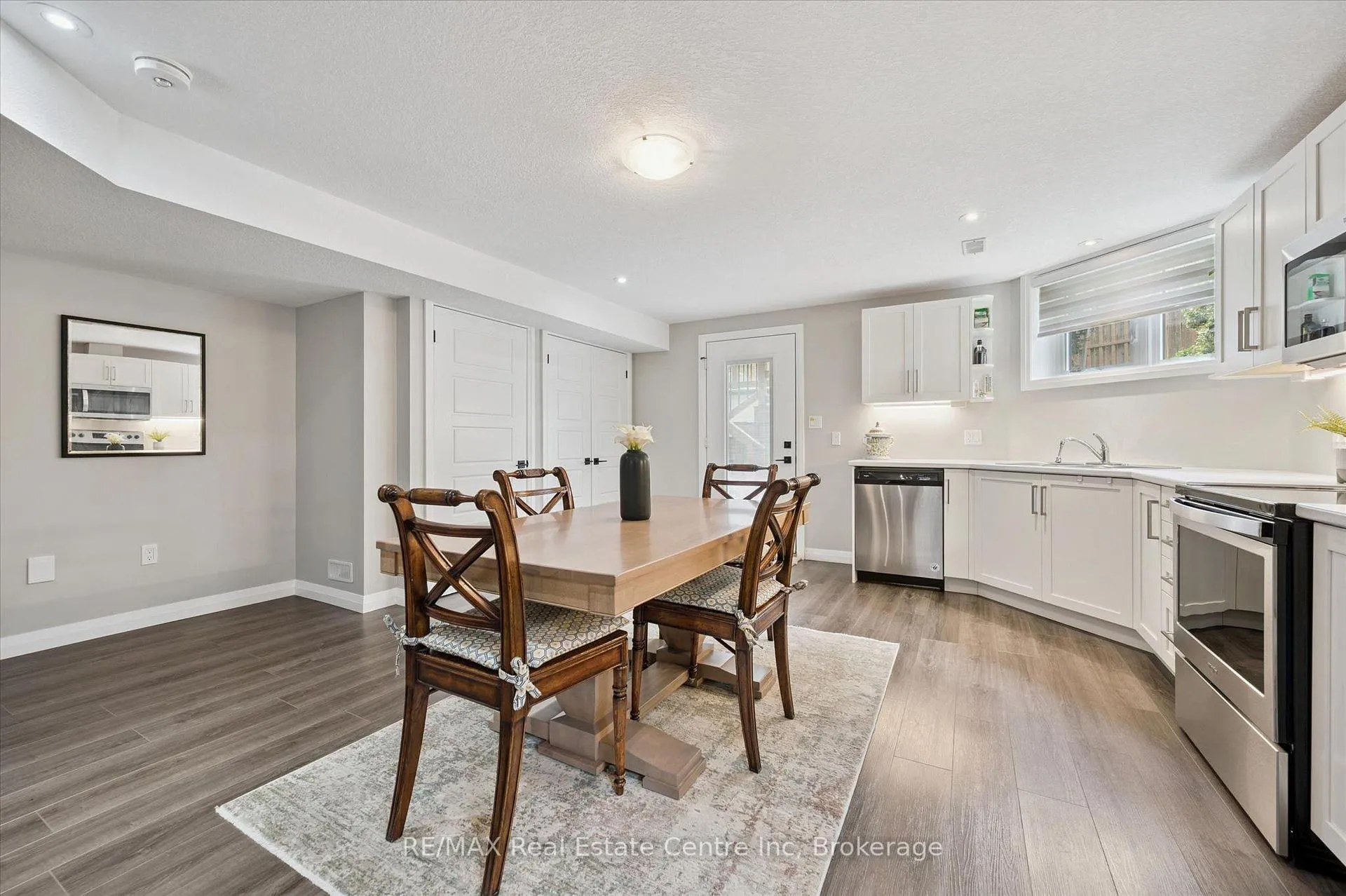 Photo 21 of 10 Craighead Drive, Centre Wellington, Fergus — HOMEH