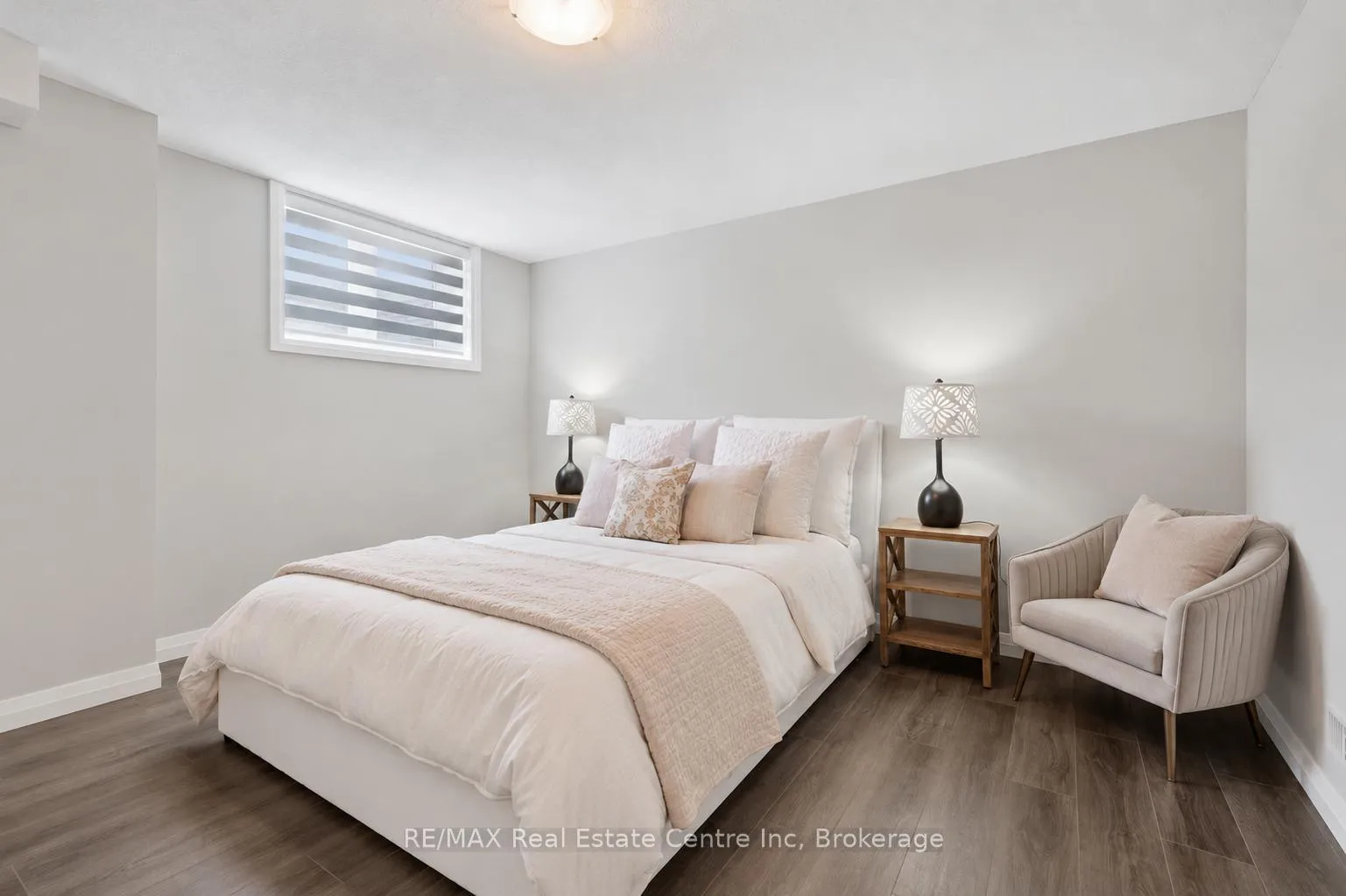 Photo 23 of 10 Craighead Drive, Centre Wellington, Fergus — HOMEH