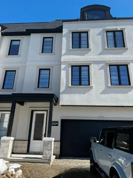 Photo of Unit 32, 2529 Meadowlands Way