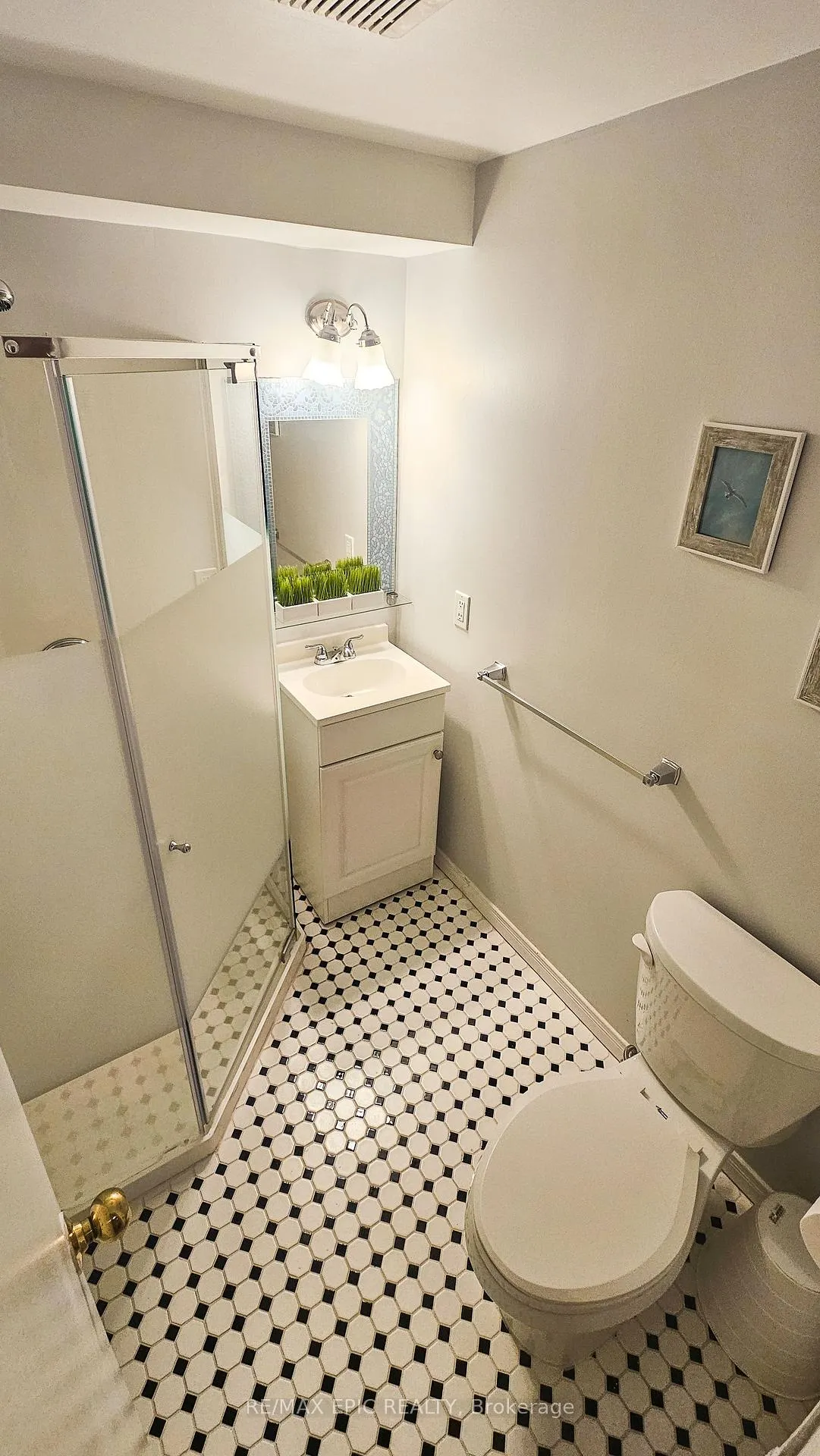 Photo 17 of Unit 385, 8 Reith Way, Markham, Aileen-Willowbrook — HOMEH