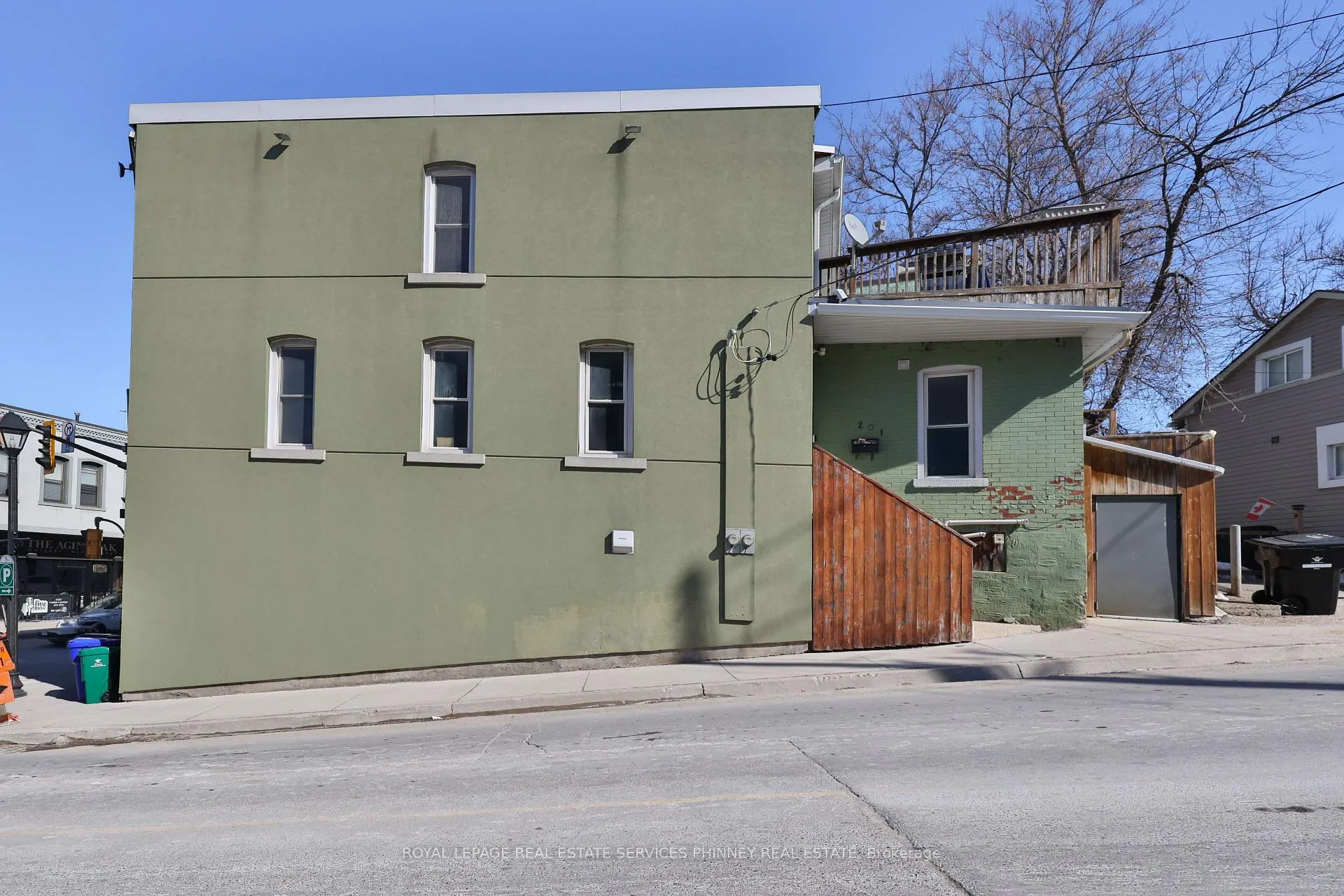 Photo 32 of 2 Queen Street E, Cambridge, East Galt — HOMEH