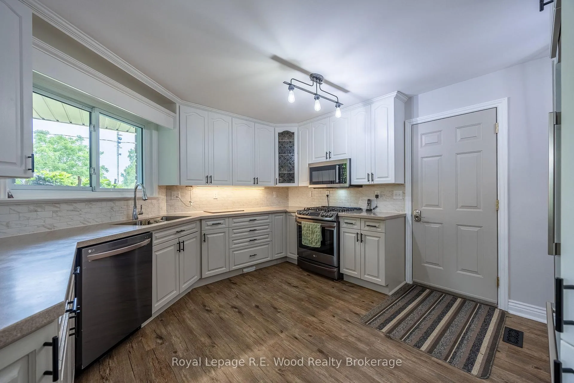 Photo 5 of 890 Goshen Road, Norfolk, Rural Middleton — HOMEH