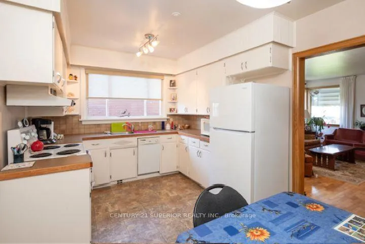 Photo 5 of 834 Syndicate Ave N, Thunder Bay, McKeller Park — HOMEH