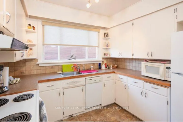 Photo 7 of 834 Syndicate Ave N, Thunder Bay, McKeller Park — HOMEH