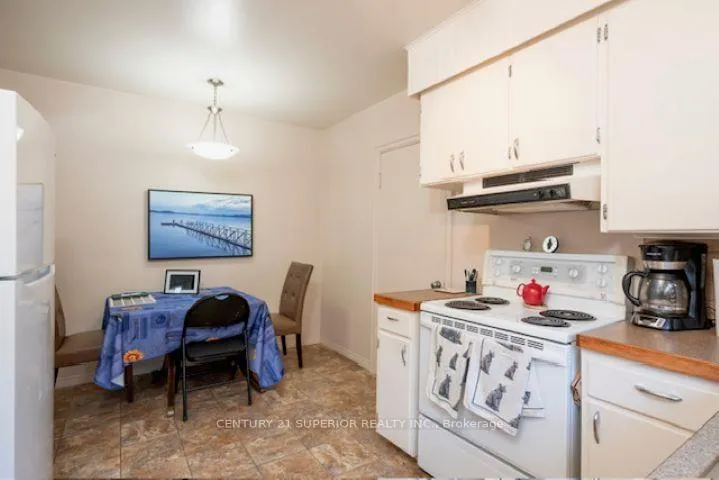 Photo 8 of 834 Syndicate Ave N, Thunder Bay, McKeller Park — HOMEH