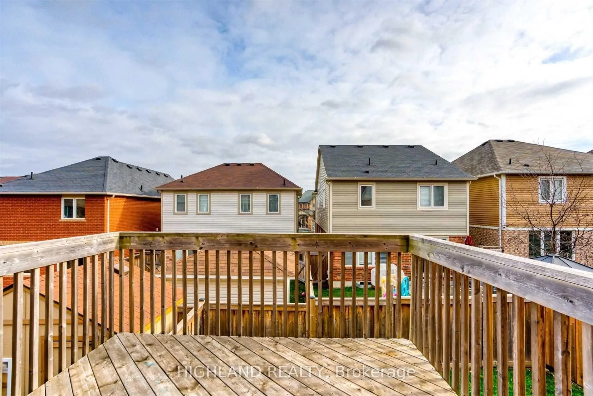 Photo 30 of 268 Ruhl Drive, Milton, Willmott — HOMEH