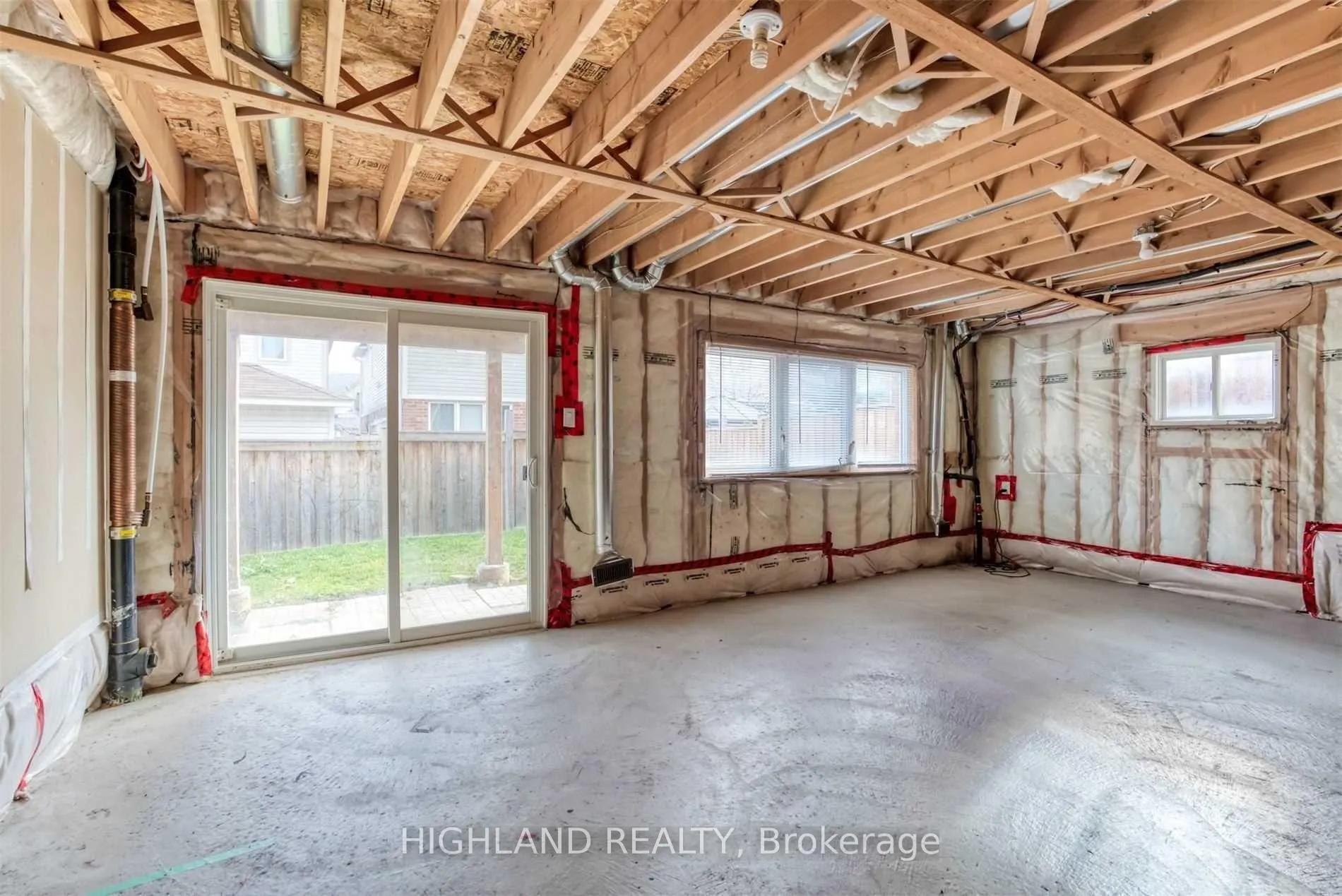 Photo 42 of 268 Ruhl Drive, Milton, Willmott — HOMEH