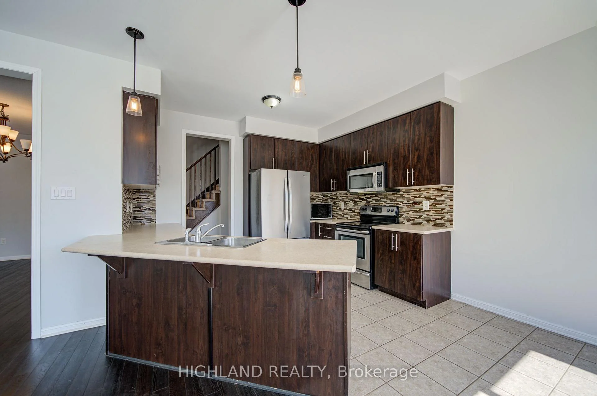 Photo 27 of 268 Ruhl Drive, Milton, Willmott — HOMEH