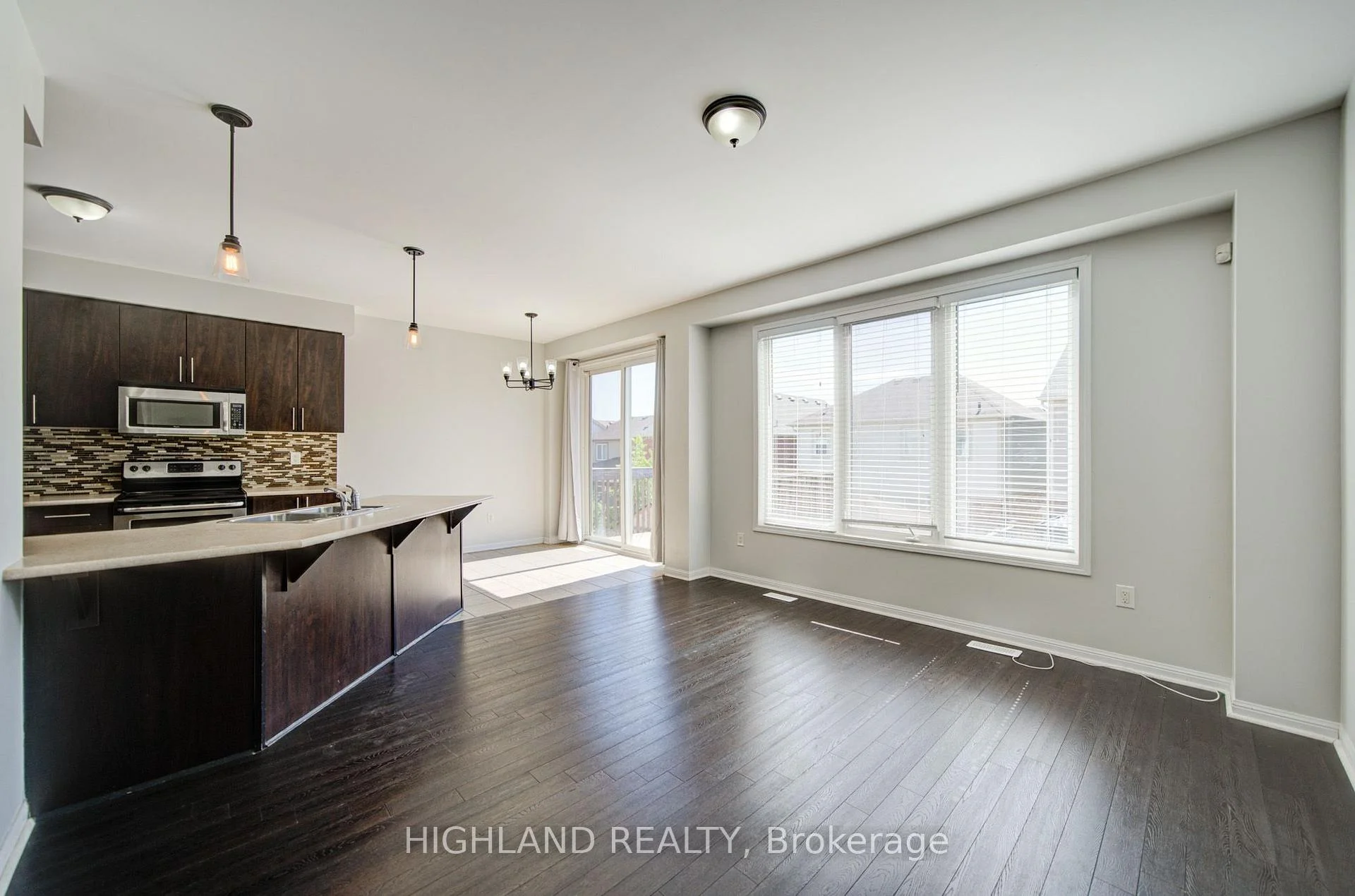 Photo 35 of 268 Ruhl Drive, Milton, Willmott — HOMEH
