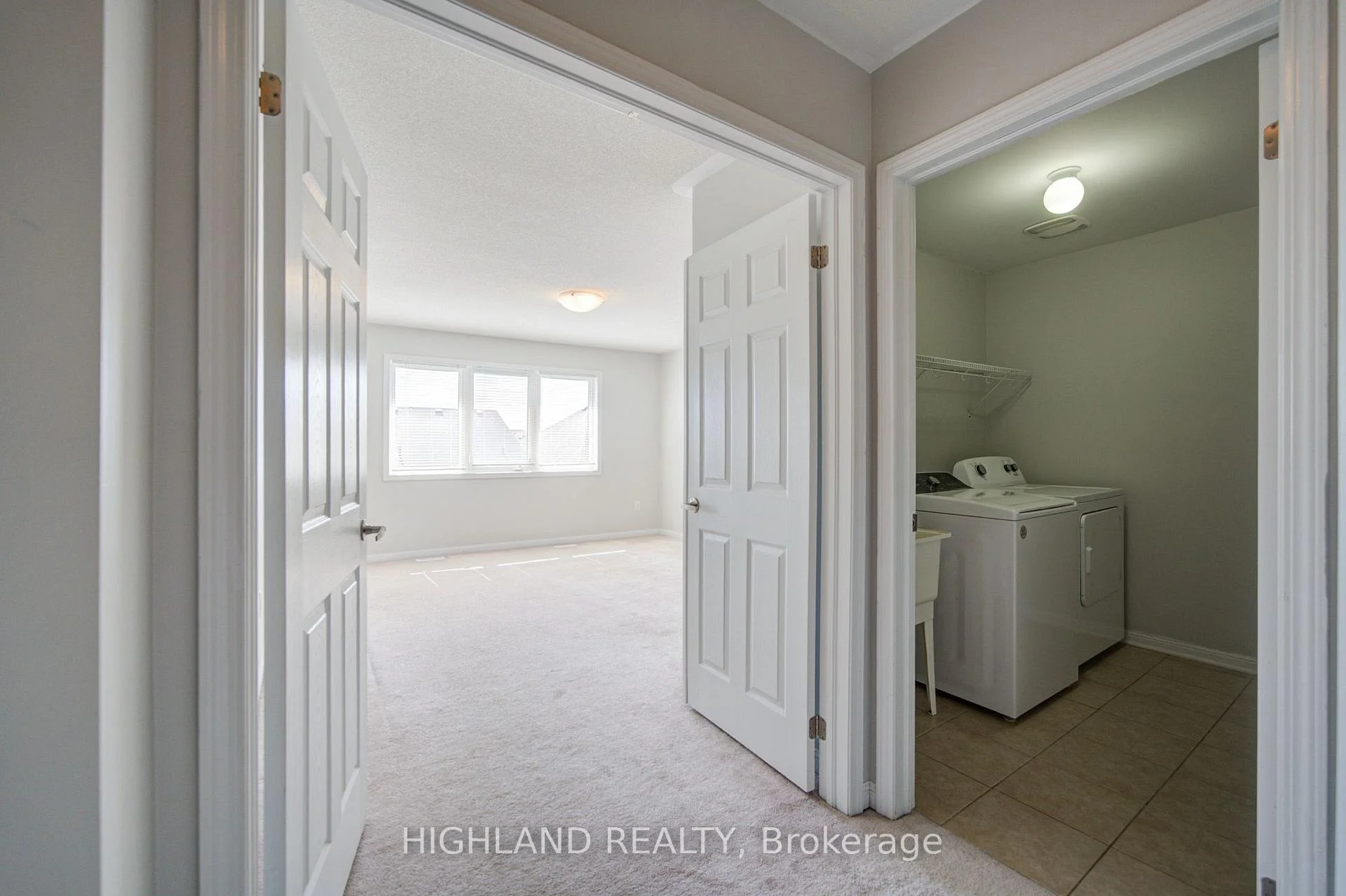 Photo 49 of 268 Ruhl Drive, Milton, Willmott — HOMEH
