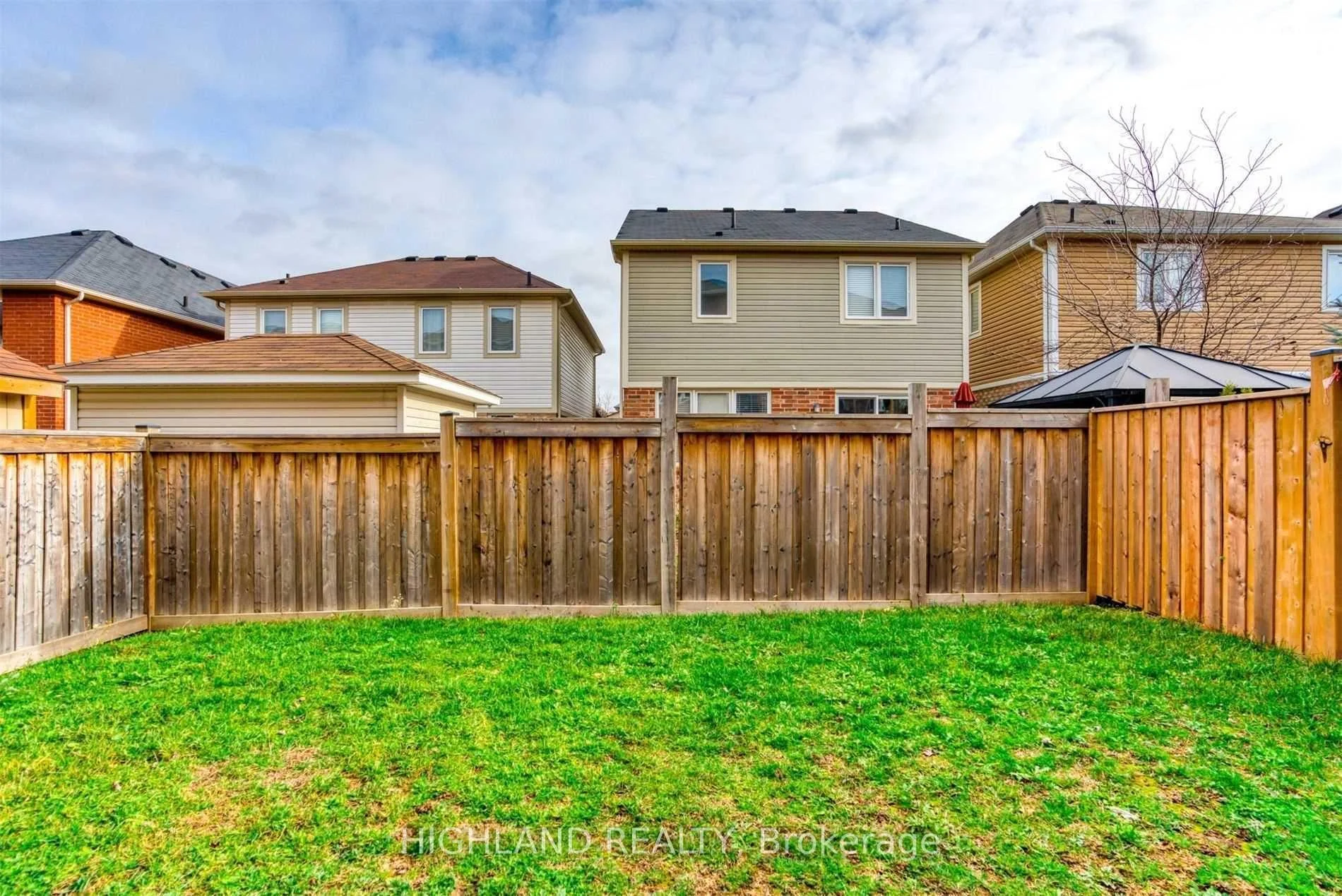 Photo 51 of 268 Ruhl Drive, Milton, Willmott — HOMEH