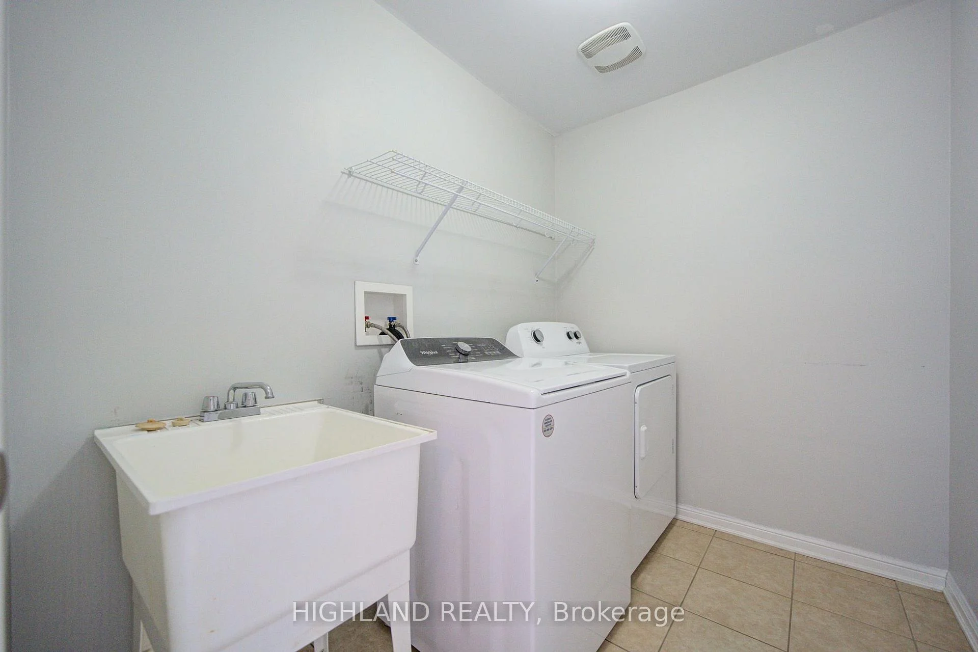 Photo 52 of 268 Ruhl Drive, Milton, Willmott — HOMEH