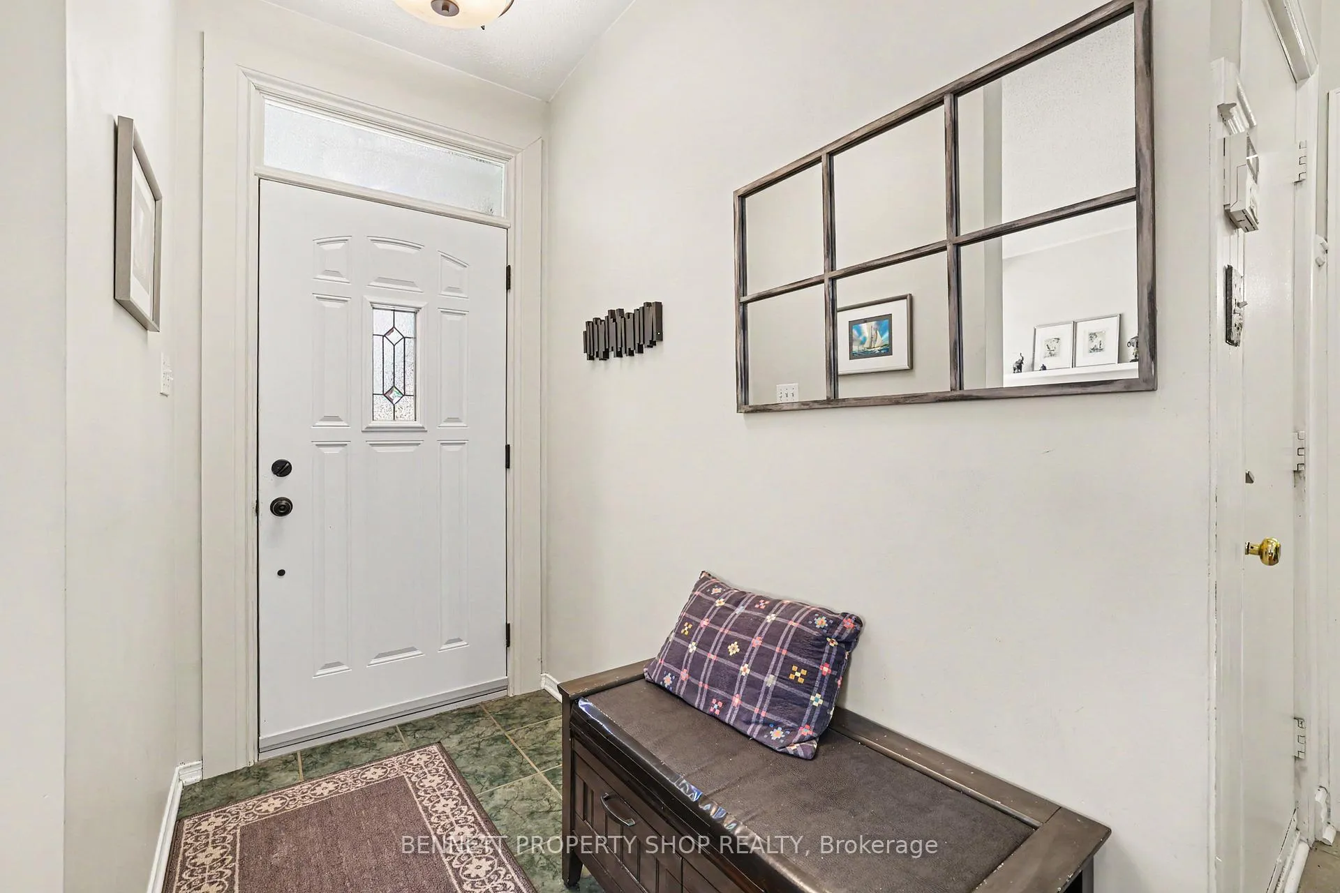 Photo 3 of 60 Apple Creek Crescent, Ottawa, Kanata - Emerald Meadows/Trailwest — HOMEH