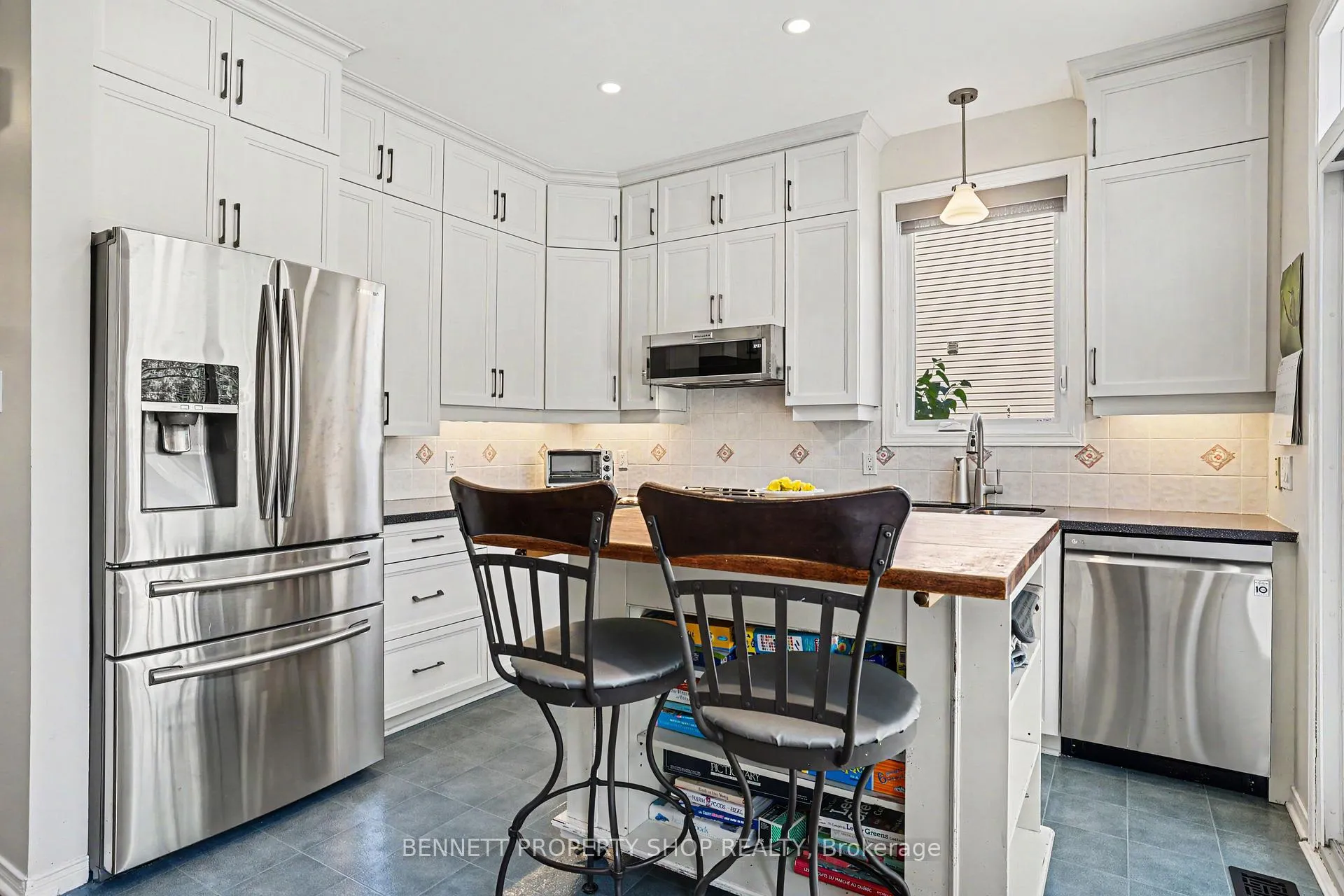 Photo 6 of 60 Apple Creek Crescent, Ottawa, Kanata - Emerald Meadows/Trailwest — HOMEH
