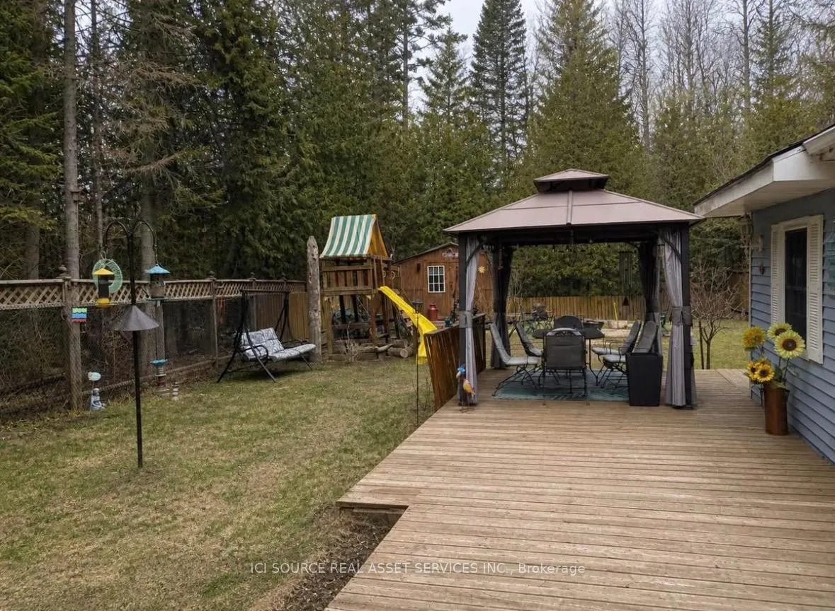 Photo 9 of 126 Pinecrest Avenue, Wasaga Beach — HOMEH