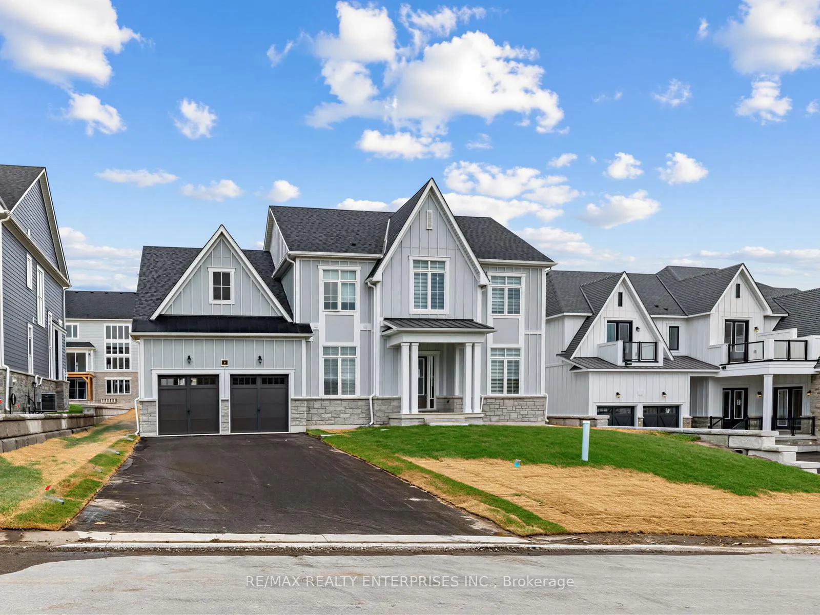 Photo 2 of 9 Herbert Avenue, Oro-Medonte, Rural Oro-Medonte — HOMEH