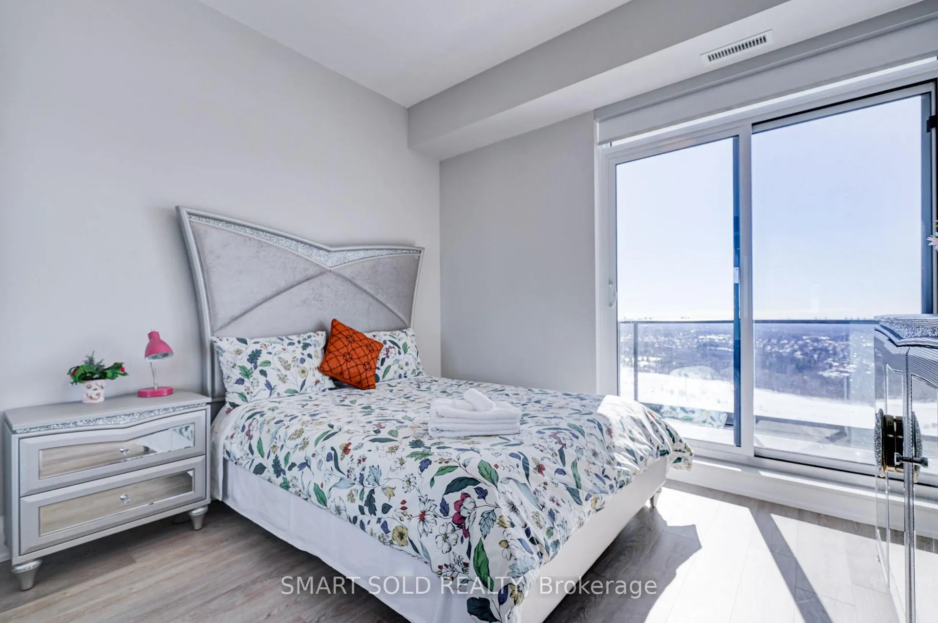 Photo 1 of Unit C 3607, 12 Gandhi Lane, Markham, Buttonville — HOMEH