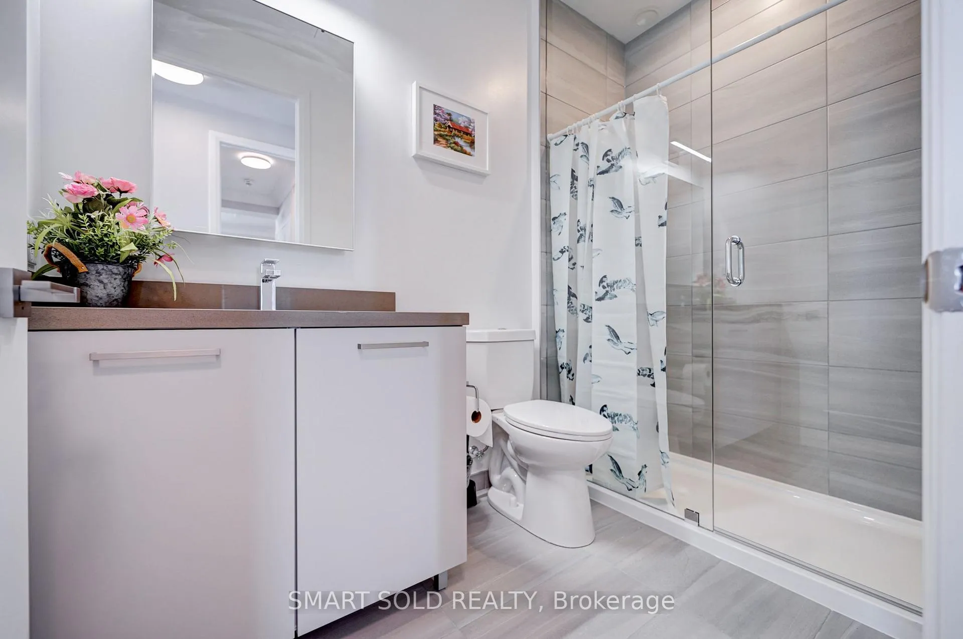 Photo 3 of Unit C 3607, 12 Gandhi Lane, Markham, Buttonville — HOMEH
