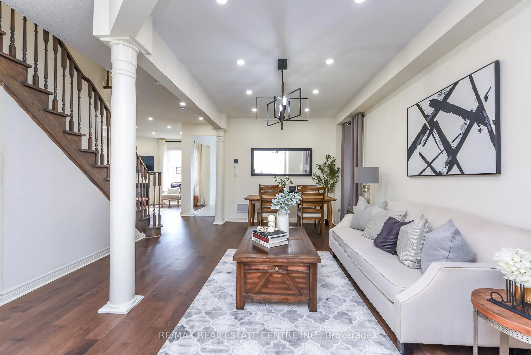 Photo 8 of 610 Bessborough Drive W, Milton, Harrison — HOMEH