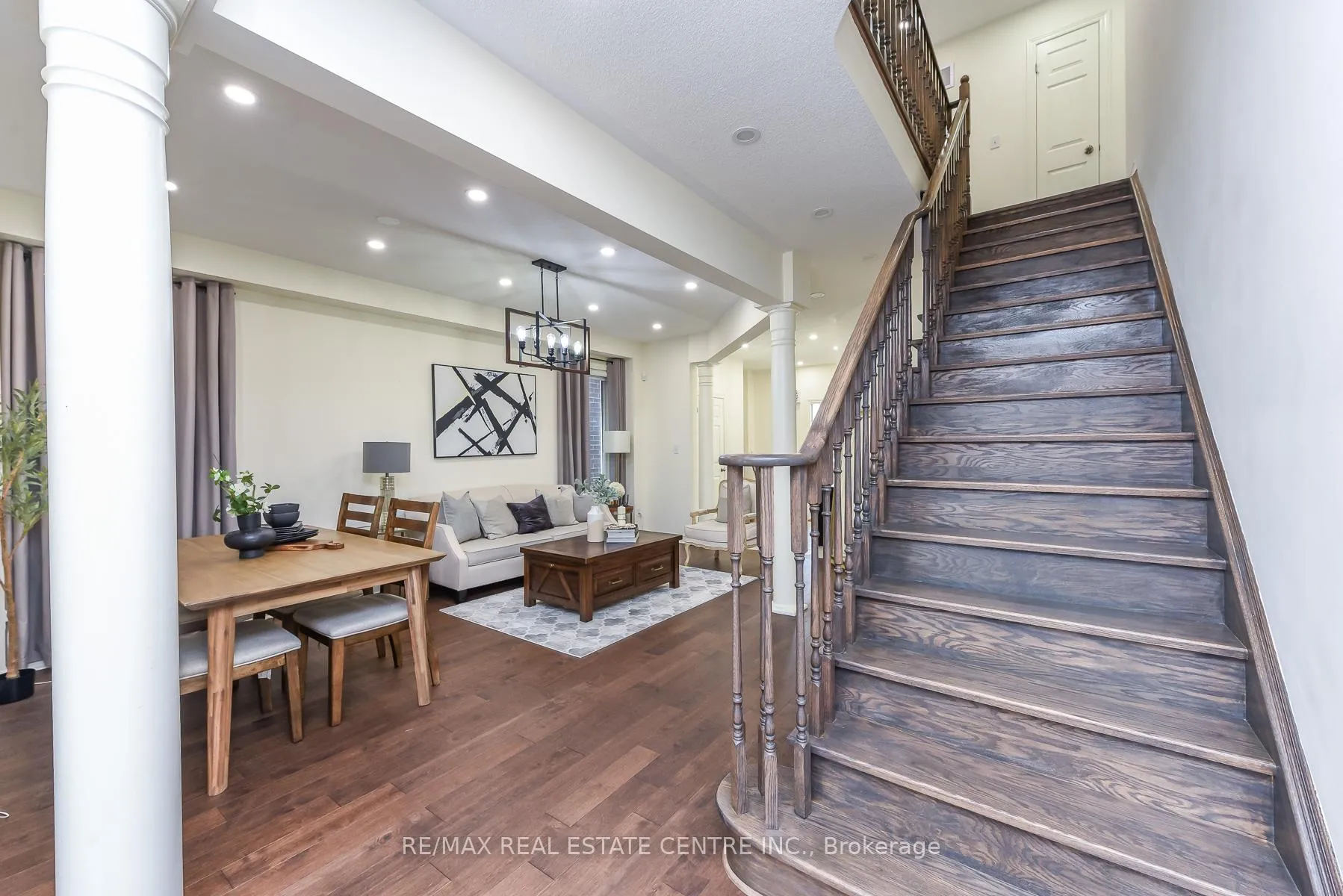 Photo 12 of 610 Bessborough Drive W, Milton, Harrison — HOMEH