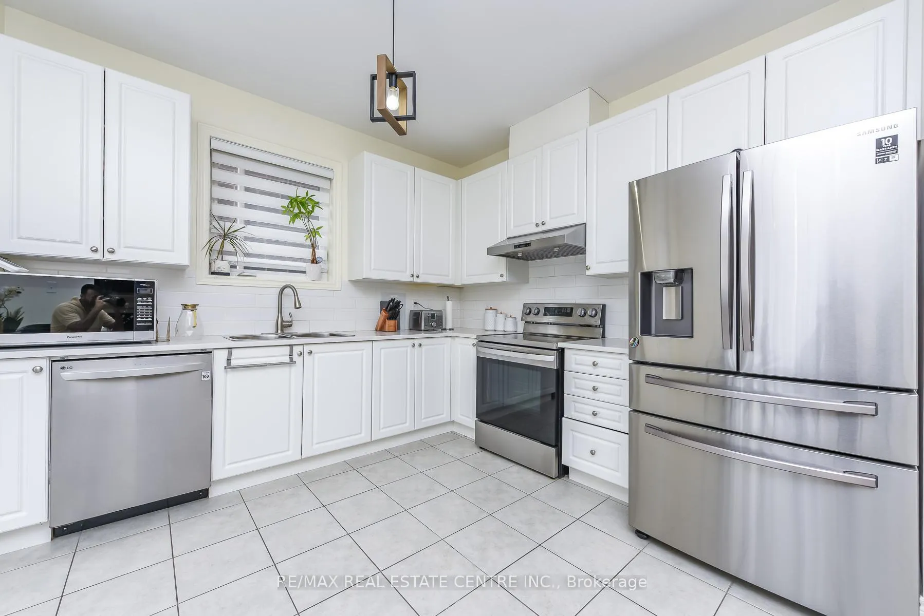 Photo 19 of 610 Bessborough Drive W, Milton, Harrison — HOMEH