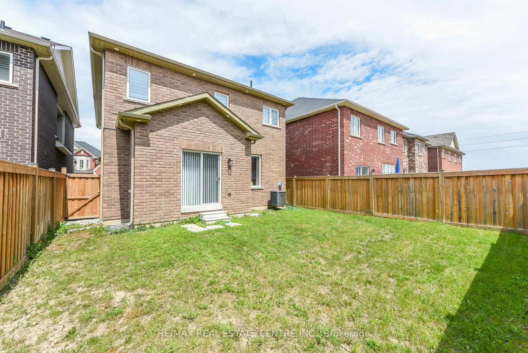 Photo 48 of 610 Bessborough Drive W, Milton, Harrison — HOMEH