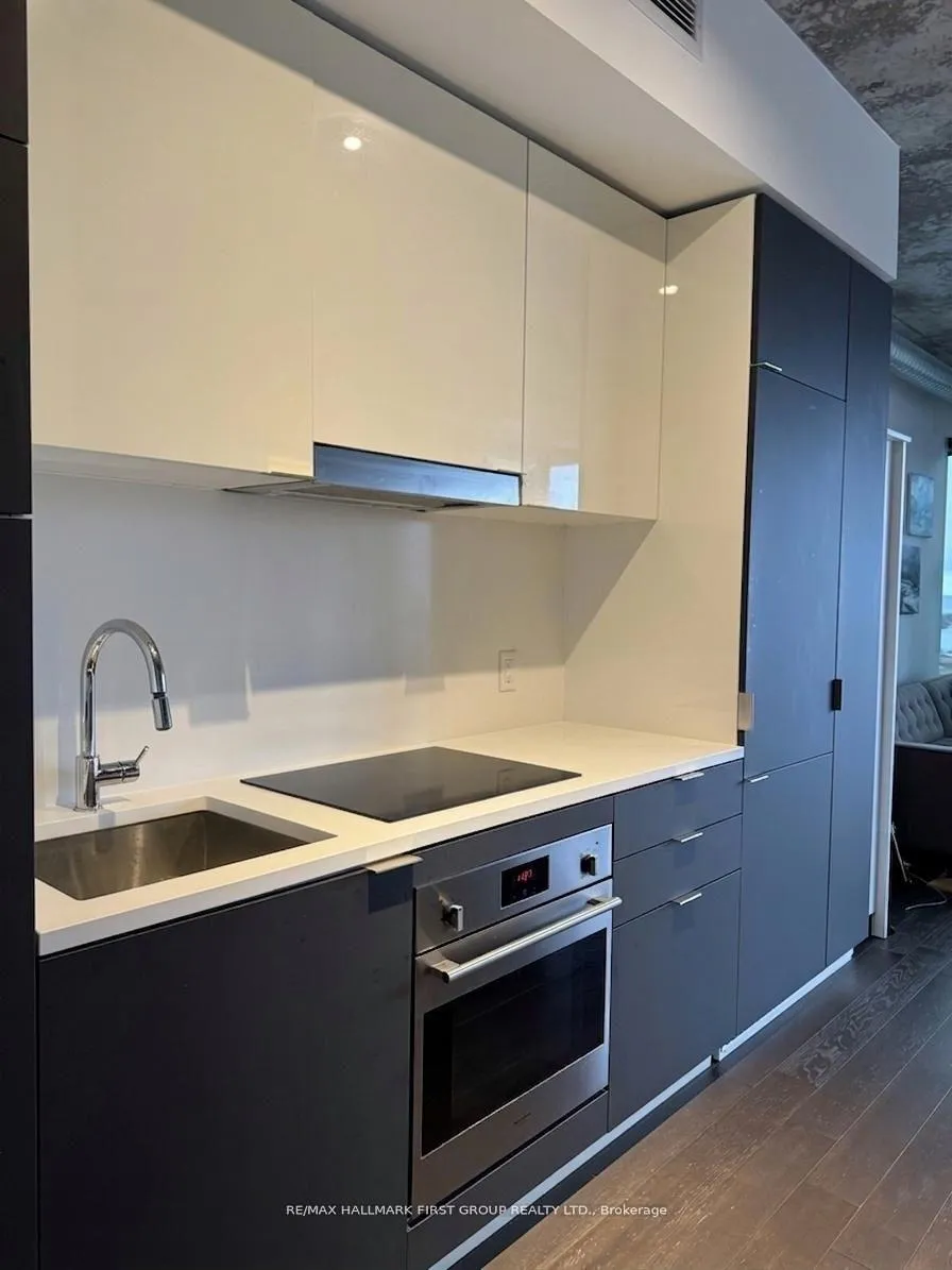 Photo 11 of Unit 2710, 170 Bayview Avenue, Toronto, Waterfront Communities — HOMEH