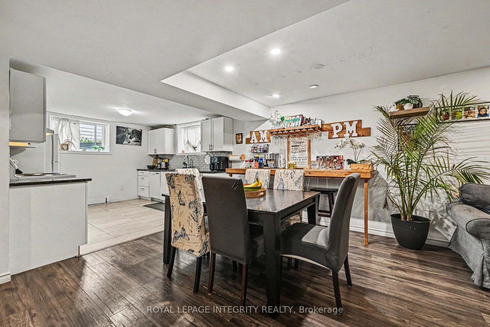 Photo 27 of 104 Viewmount Drive, Ottawa, Meadowlands/Crestview — HOMEH